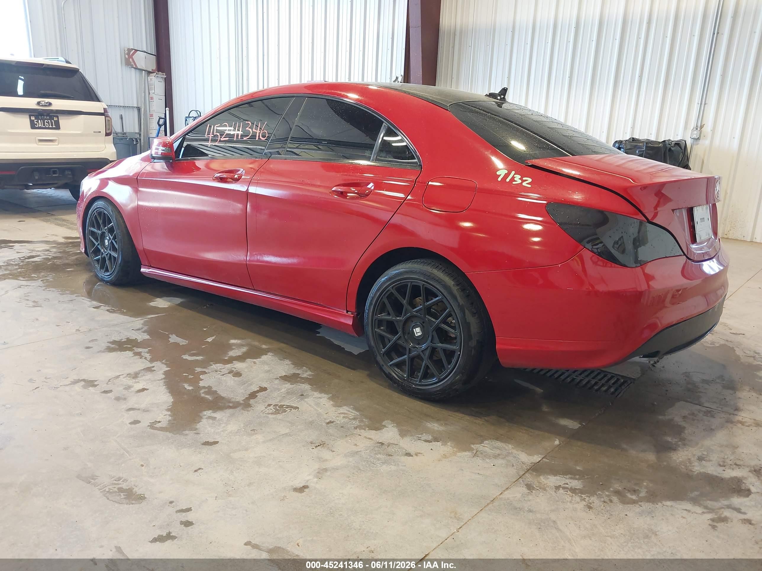 2014 Mercedes-benz Cla 250   Red vin: WDDSJ4EB1EN123085