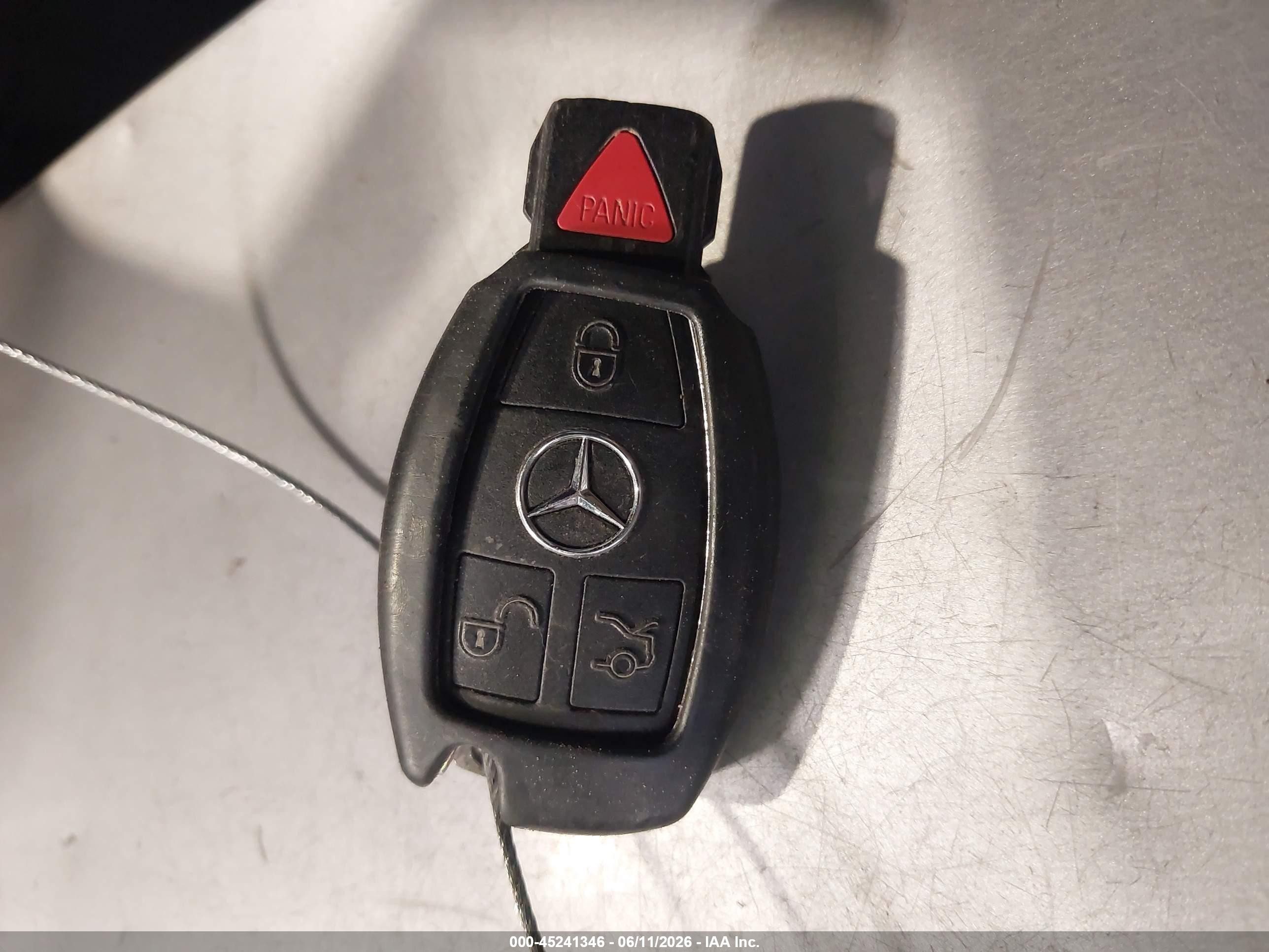2014 Mercedes-benz Cla 250   Red vin: WDDSJ4EB1EN123085