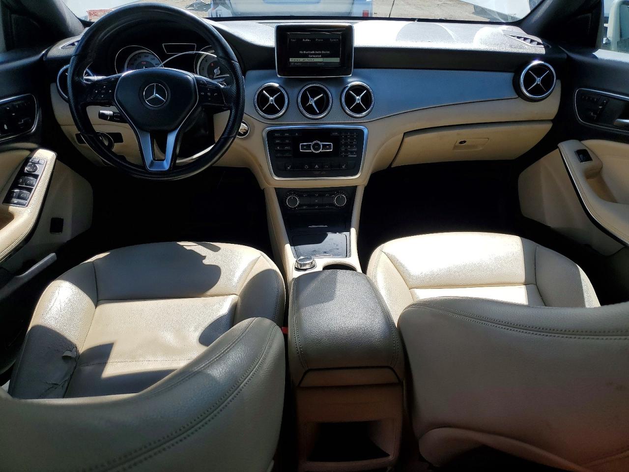 2014 Mercedes-benz Cla 250 White vin: WDDSJ4EB1EN138881