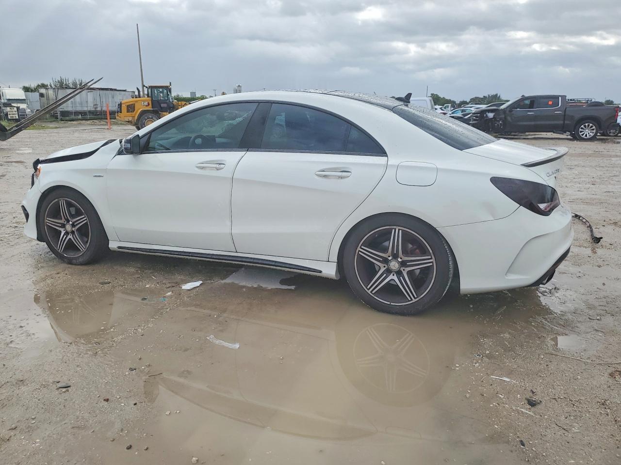 2015 Mercedes-benz Cla 250 White vin: WDDSJ4EB1FN162048