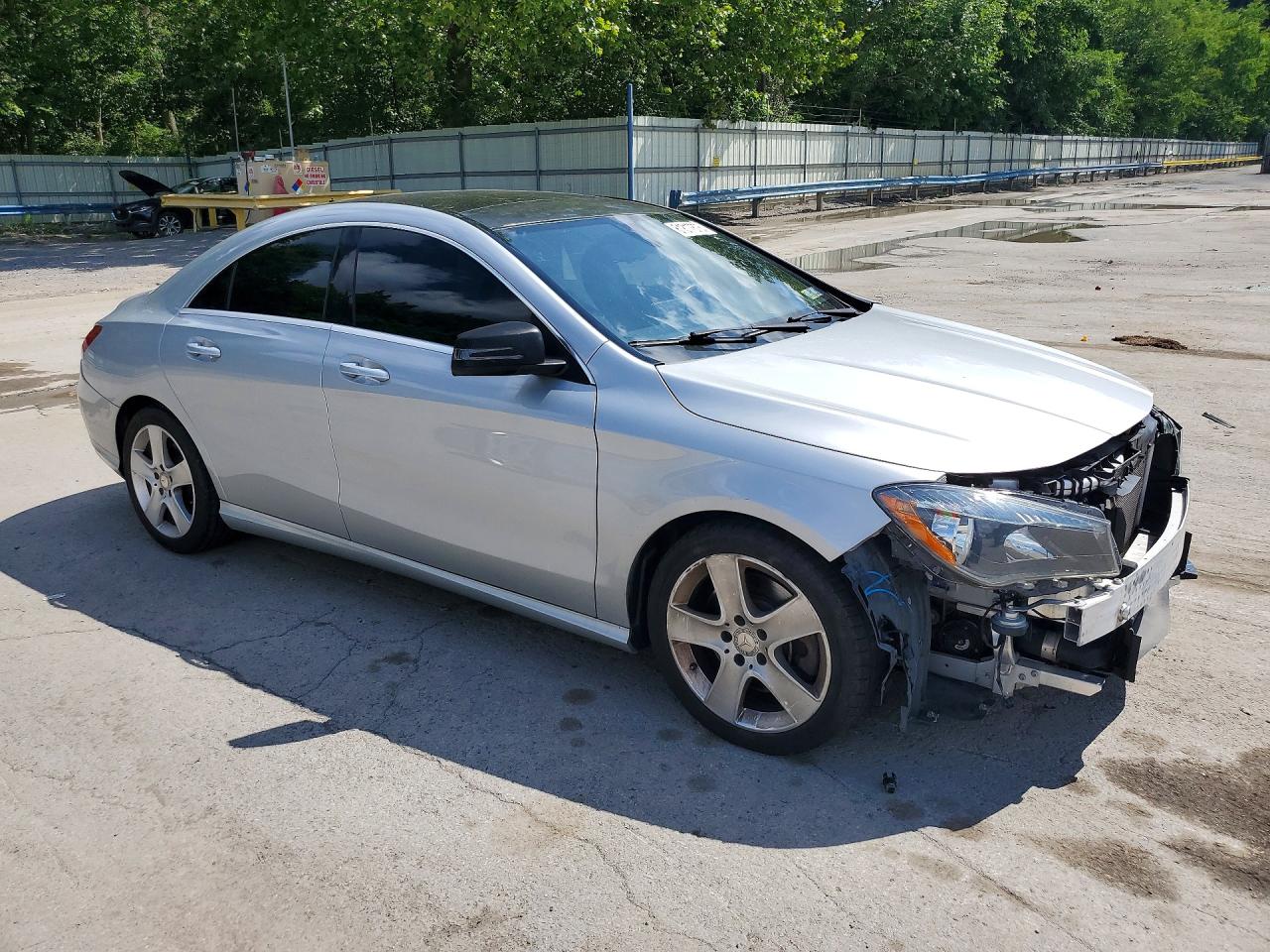 2015 Mercedes-benz Cla 250 Серебряный vin: WDDSJ4EB1FN162874