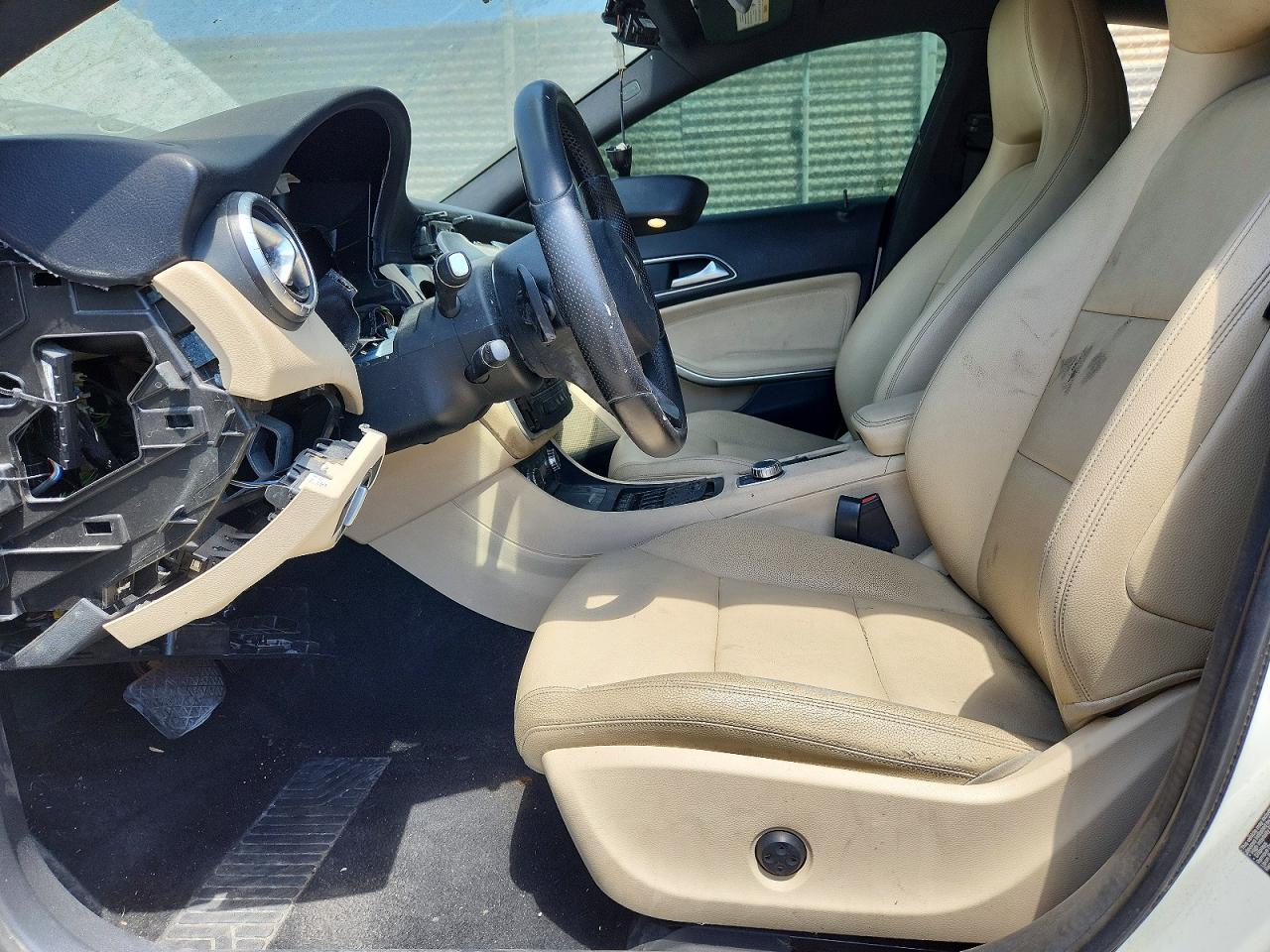 2015 Mercedes-benz Cla 250 White vin: WDDSJ4EB1FN163314