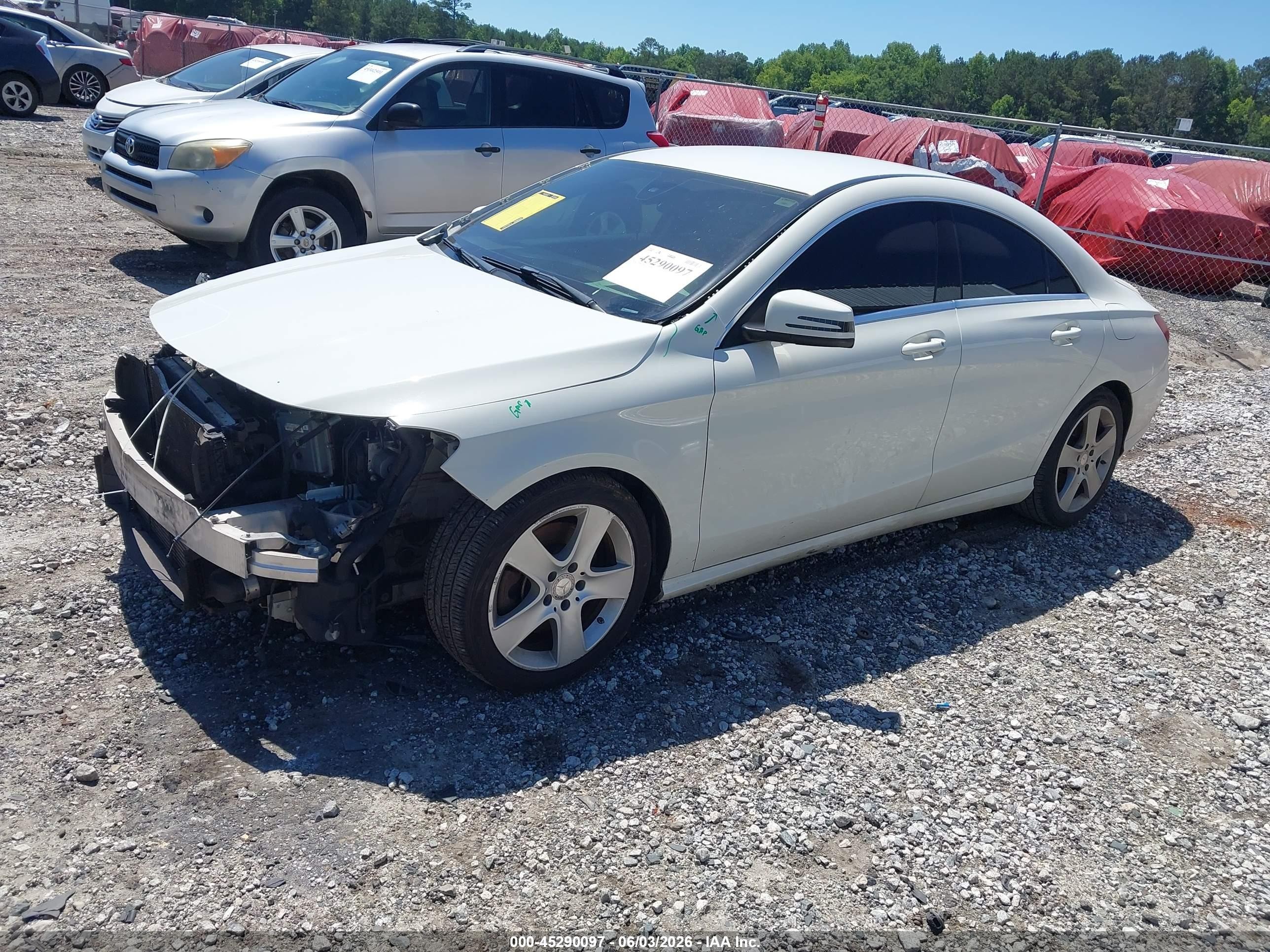 2015 Mercedes-benz Cla 250   White vin: WDDSJ4EB1FN163328