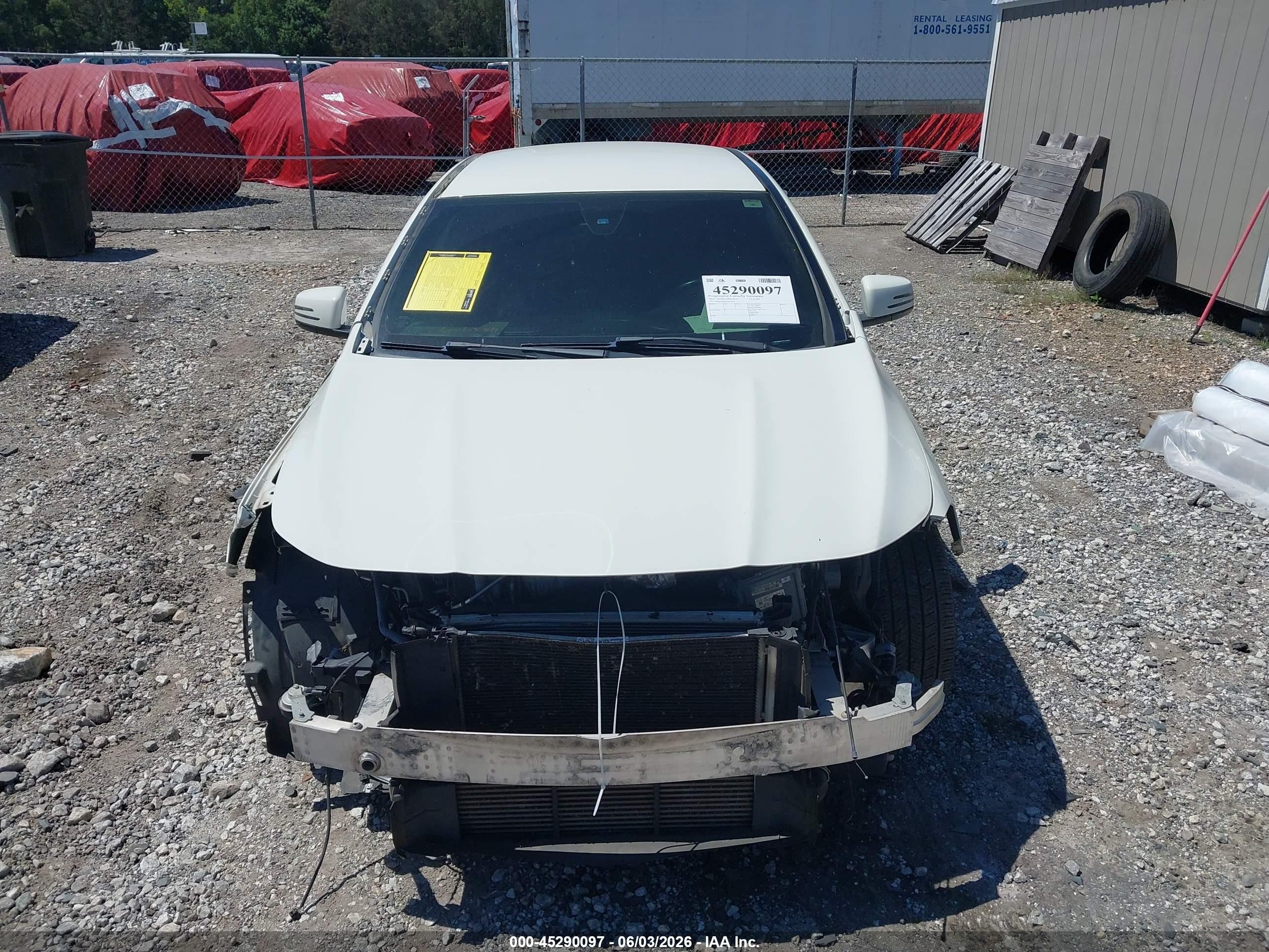 2015 Mercedes-benz Cla 250   White vin: WDDSJ4EB1FN163328