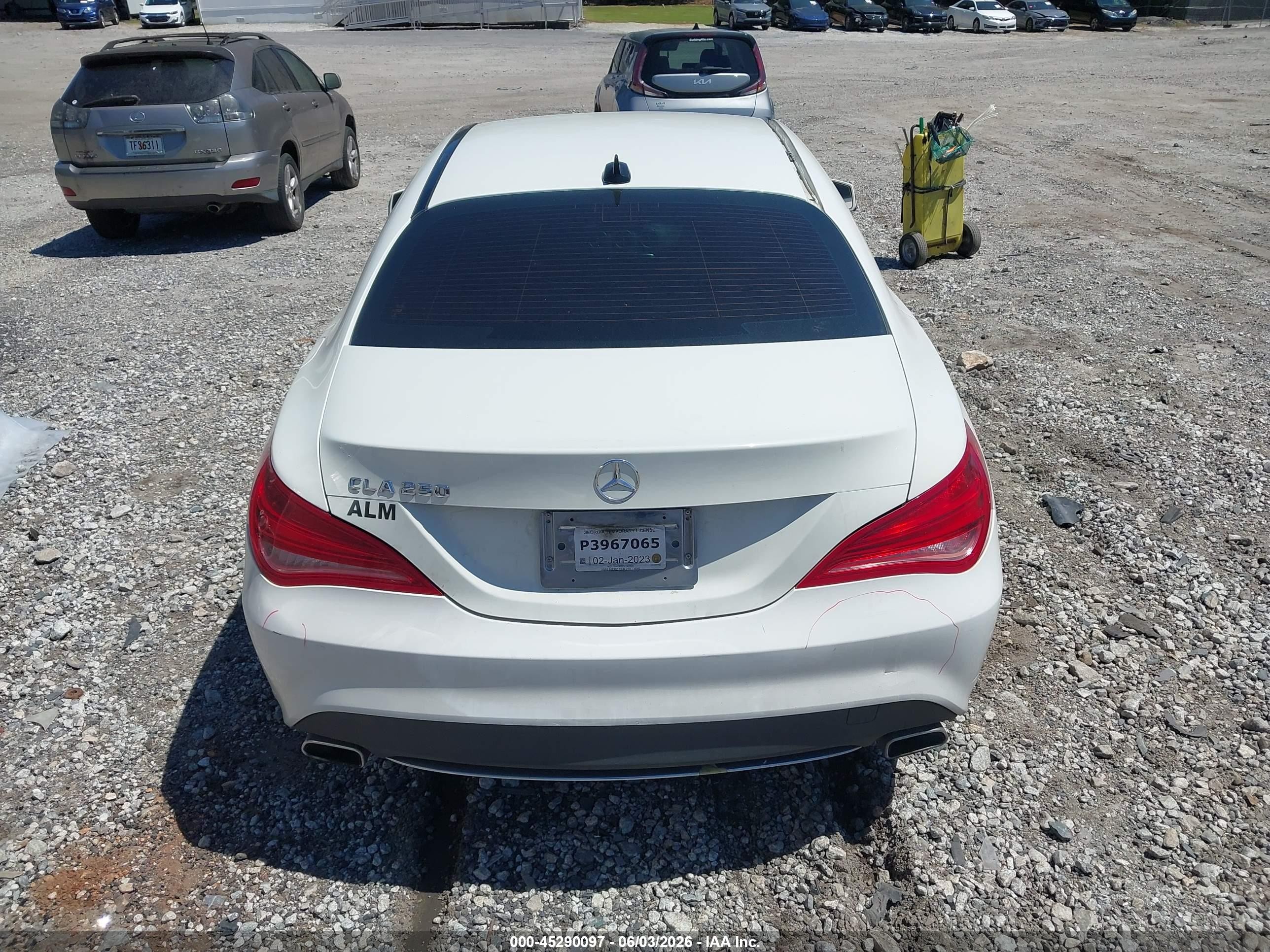 2015 Mercedes-benz Cla 250   White vin: WDDSJ4EB1FN163328