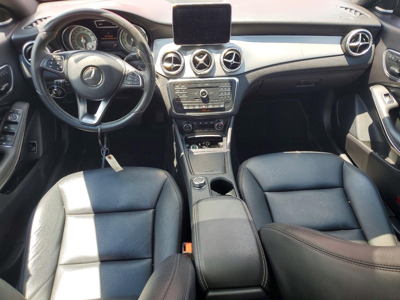 2015 Mercedes-benz Cla 250 Красный vin: WDDSJ4EB1FN263381