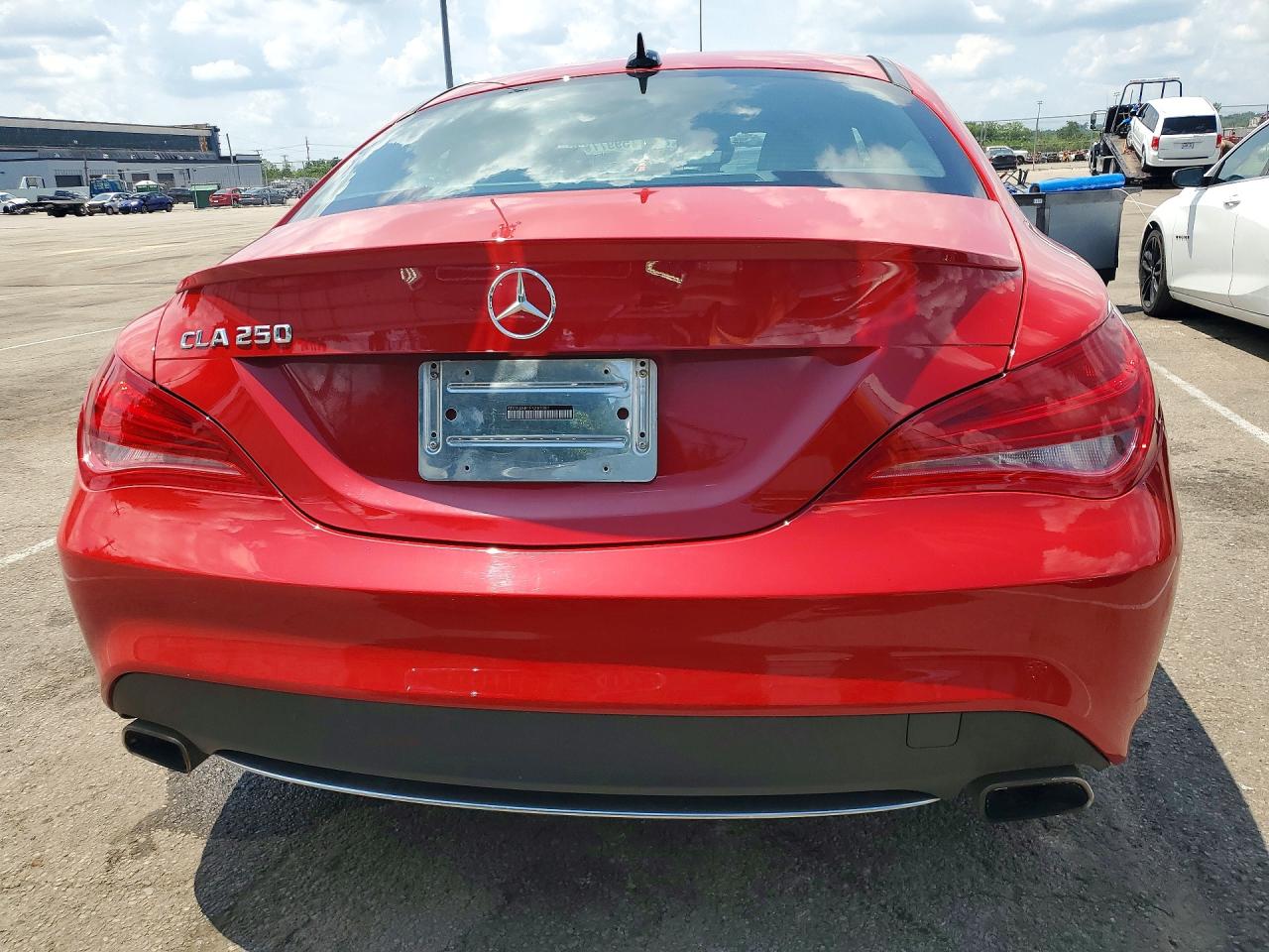 2015 Mercedes-benz Cla 250 Красный vin: WDDSJ4EB1FN263381