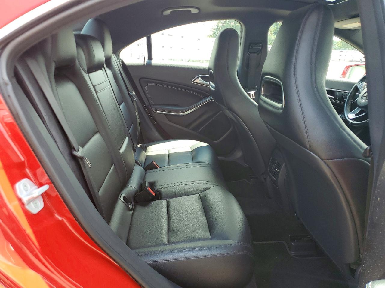 2015 Mercedes-benz Cla 250 Красный vin: WDDSJ4EB1FN263381