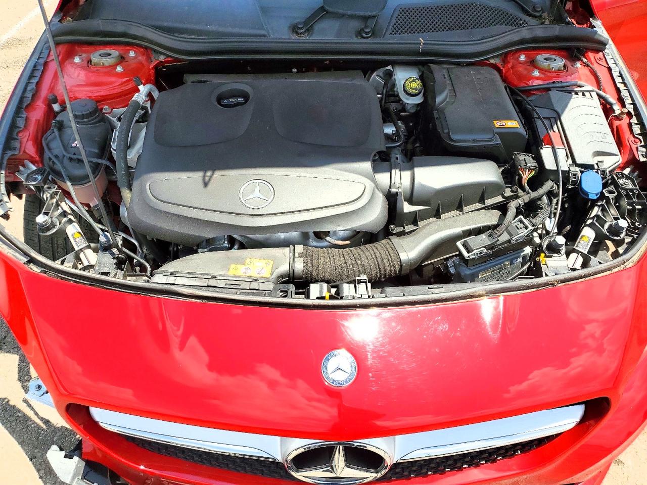 2015 Mercedes-benz Cla 250 Красный vin: WDDSJ4EB1FN263381