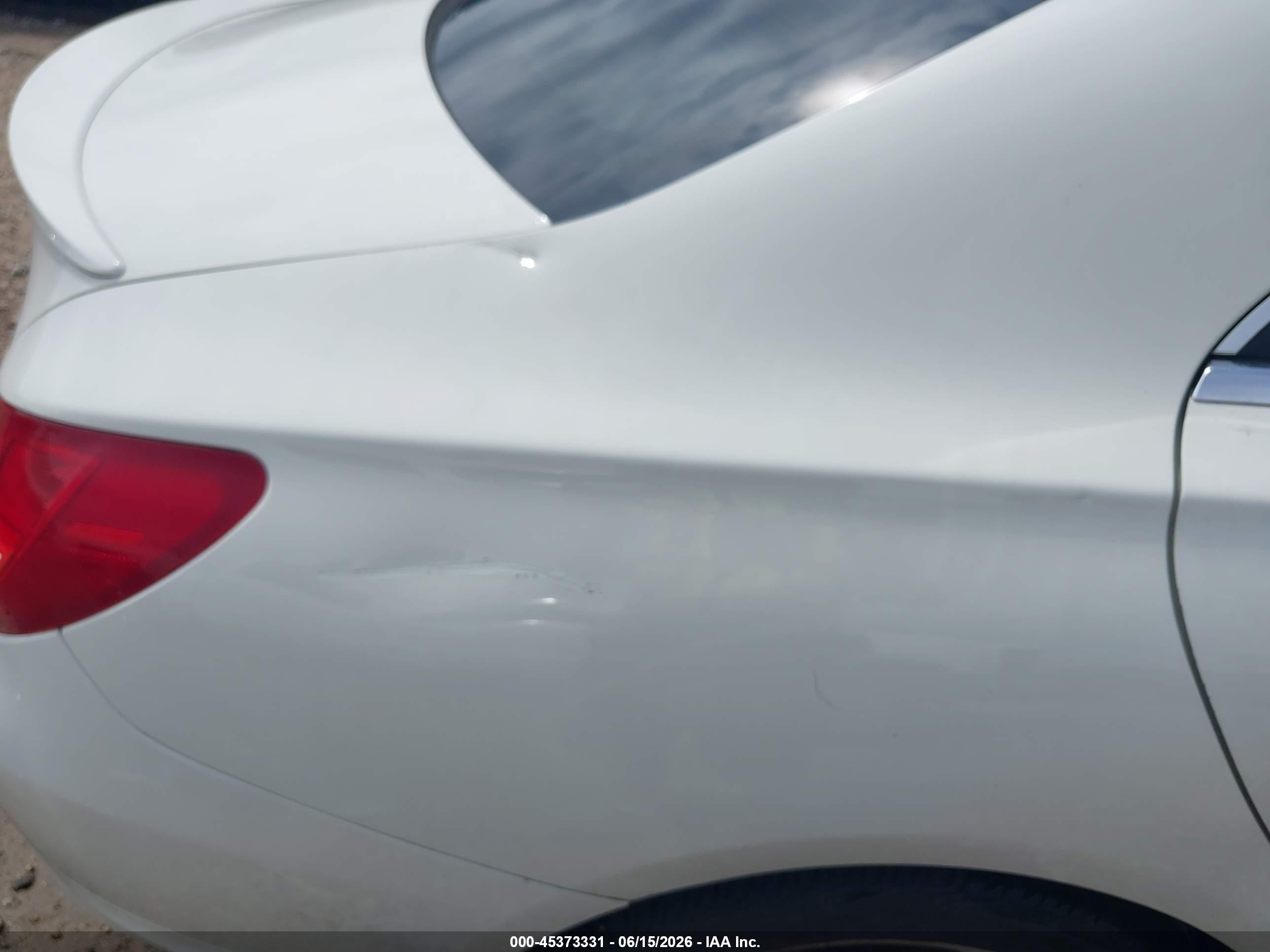 2015 Mercedes-benz Cla 250   Белый vin: WDDSJ4EB1FN266667