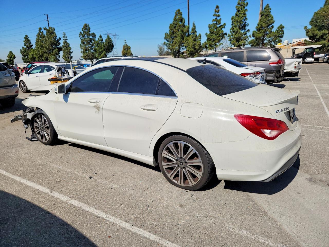 2018 Mercedes-benz Cla 250 White vin: WDDSJ4EB1JN585267