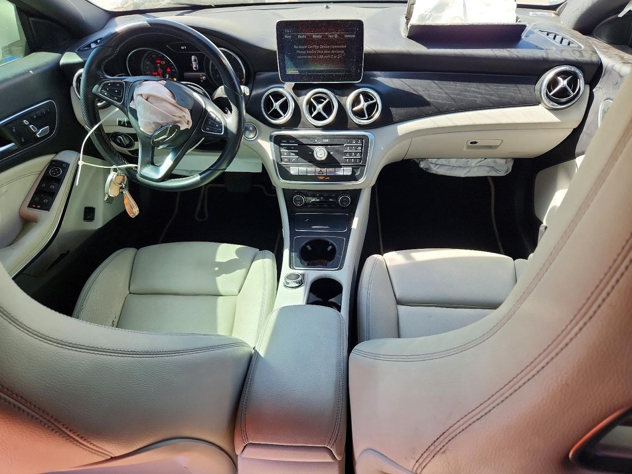 2018 Mercedes-benz Cla 250 White vin: WDDSJ4EB1JN585267