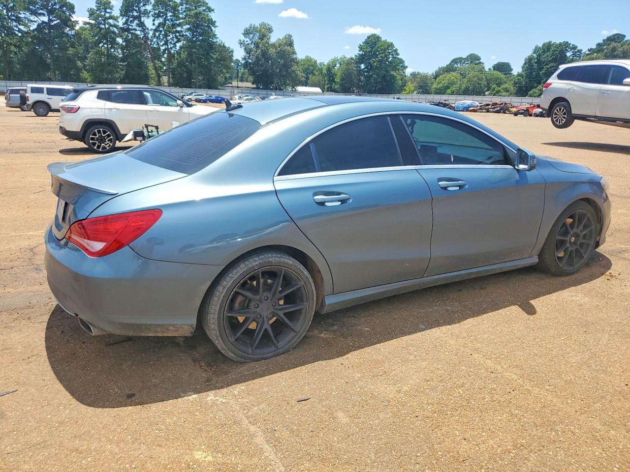 2014 Mercedes-benz Cla 250 Blue vin: WDDSJ4EB2EN035744