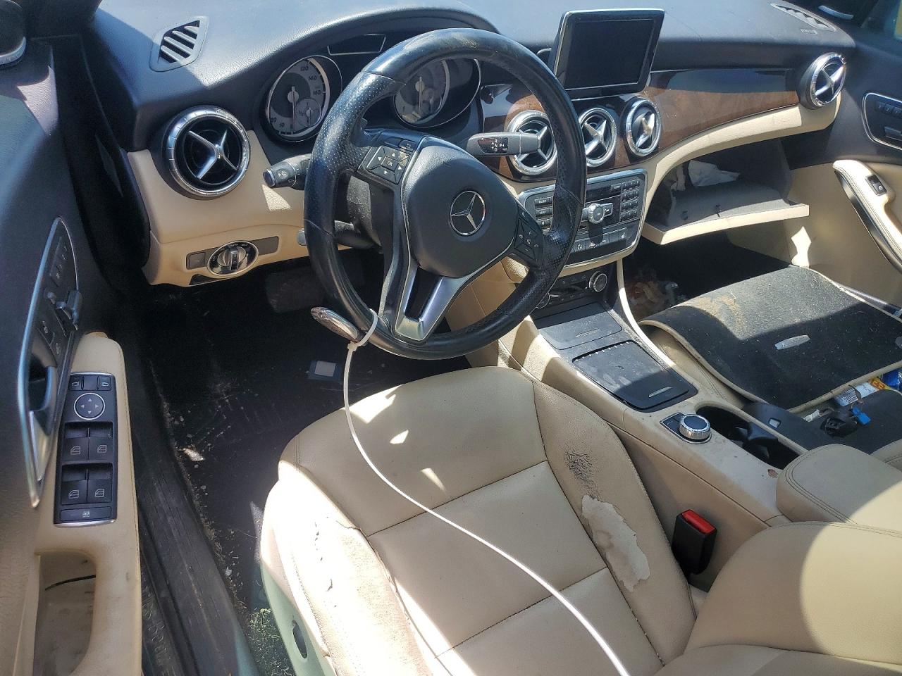 2014 Mercedes-benz Cla 250 Blue vin: WDDSJ4EB2EN035744