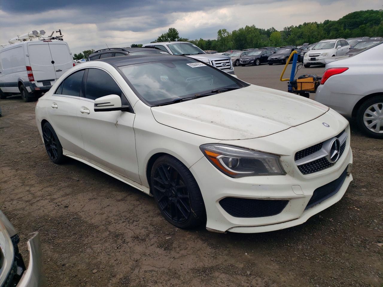 2014 Mercedes-benz Cla 250 White vin: WDDSJ4EB2EN040166