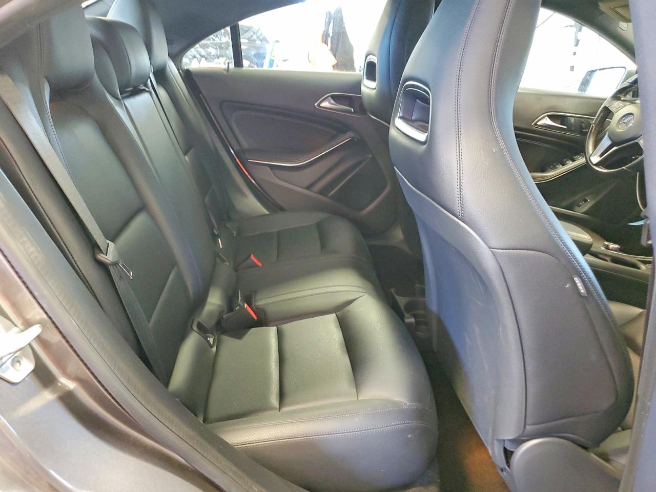 2014 Mercedes-benz Cla 250 Gray vin: WDDSJ4EB2EN040877