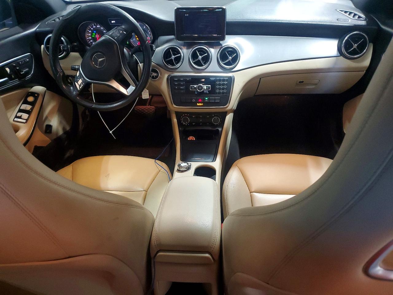 2014 Mercedes-benz Cla 250 White vin: WDDSJ4EB2EN044072
