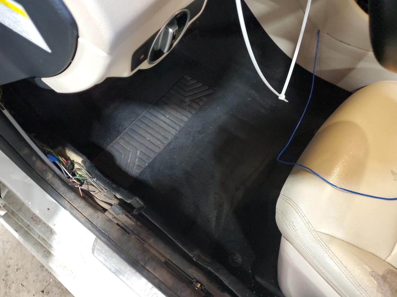 2014 Mercedes-benz Cla 250 White vin: WDDSJ4EB2EN044072 Damage: Left Front Kick Panel, Broken, Replacement Required
