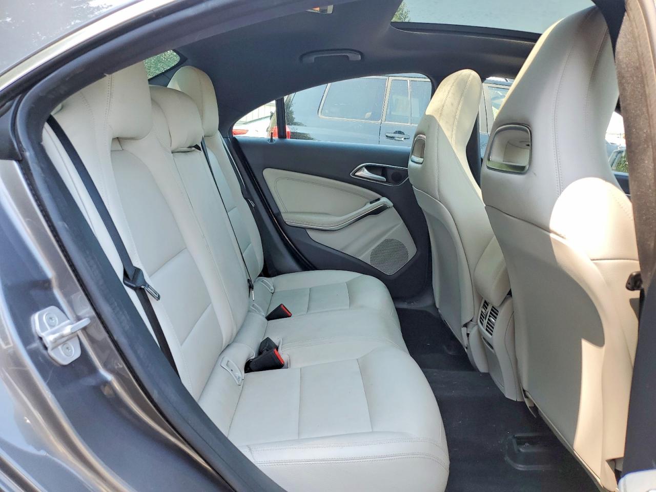 2014 Mercedes-benz Cla 250 Gray vin: WDDSJ4EB2EN057758
