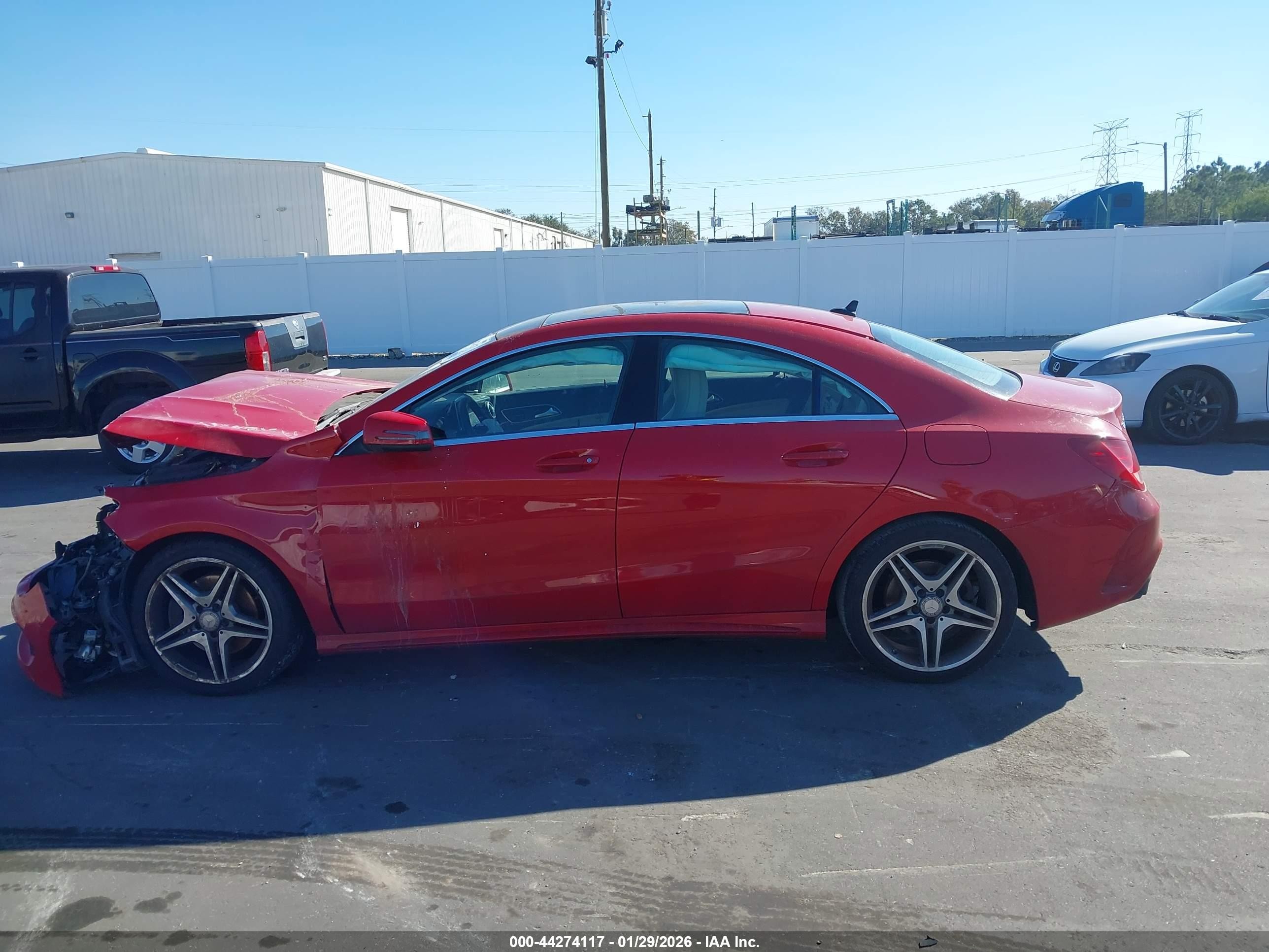 2014 Mercedes-benz Cla 250   Red vin: WDDSJ4EB2EN059820