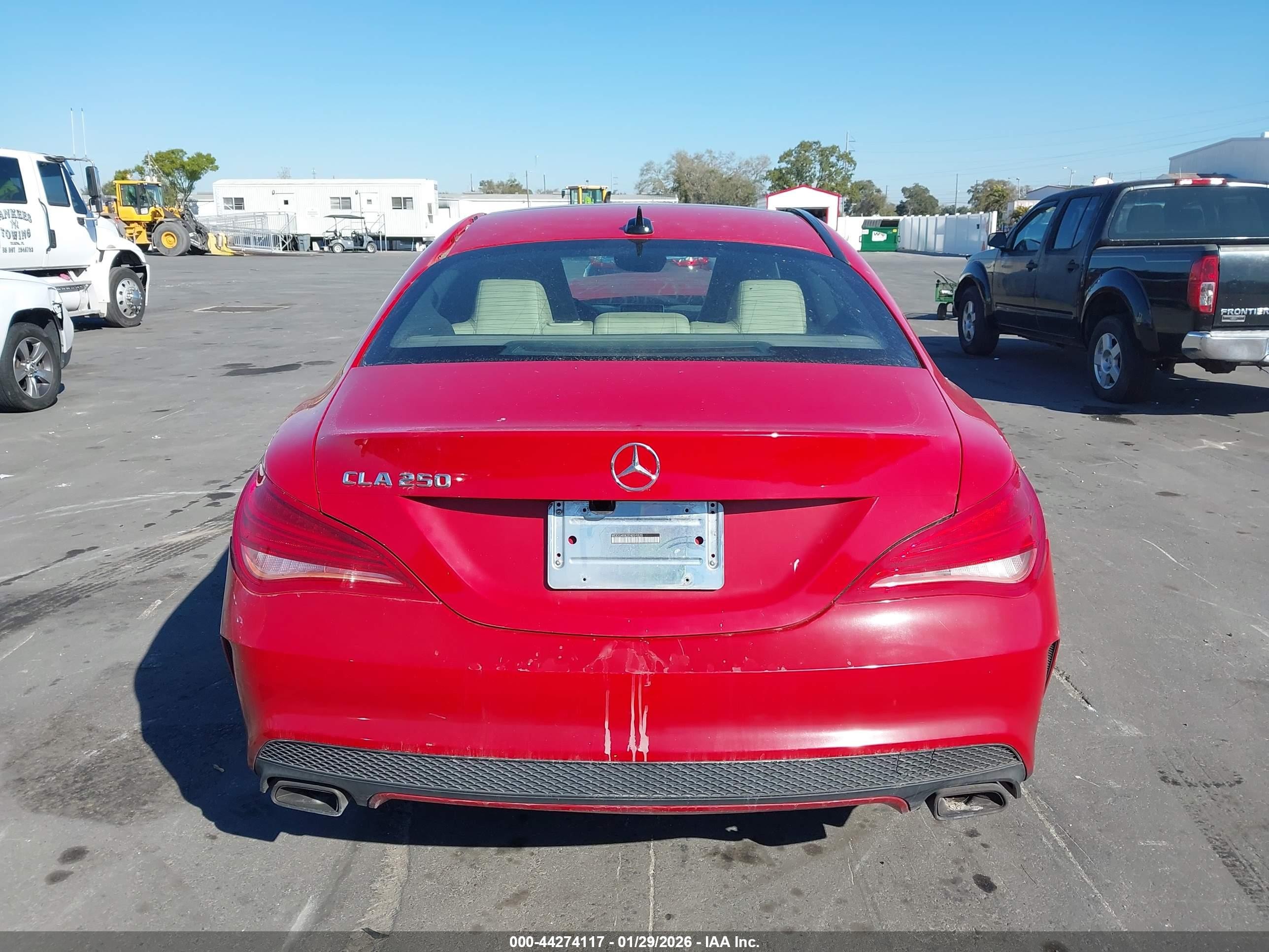 2014 Mercedes-benz Cla 250   Red vin: WDDSJ4EB2EN059820