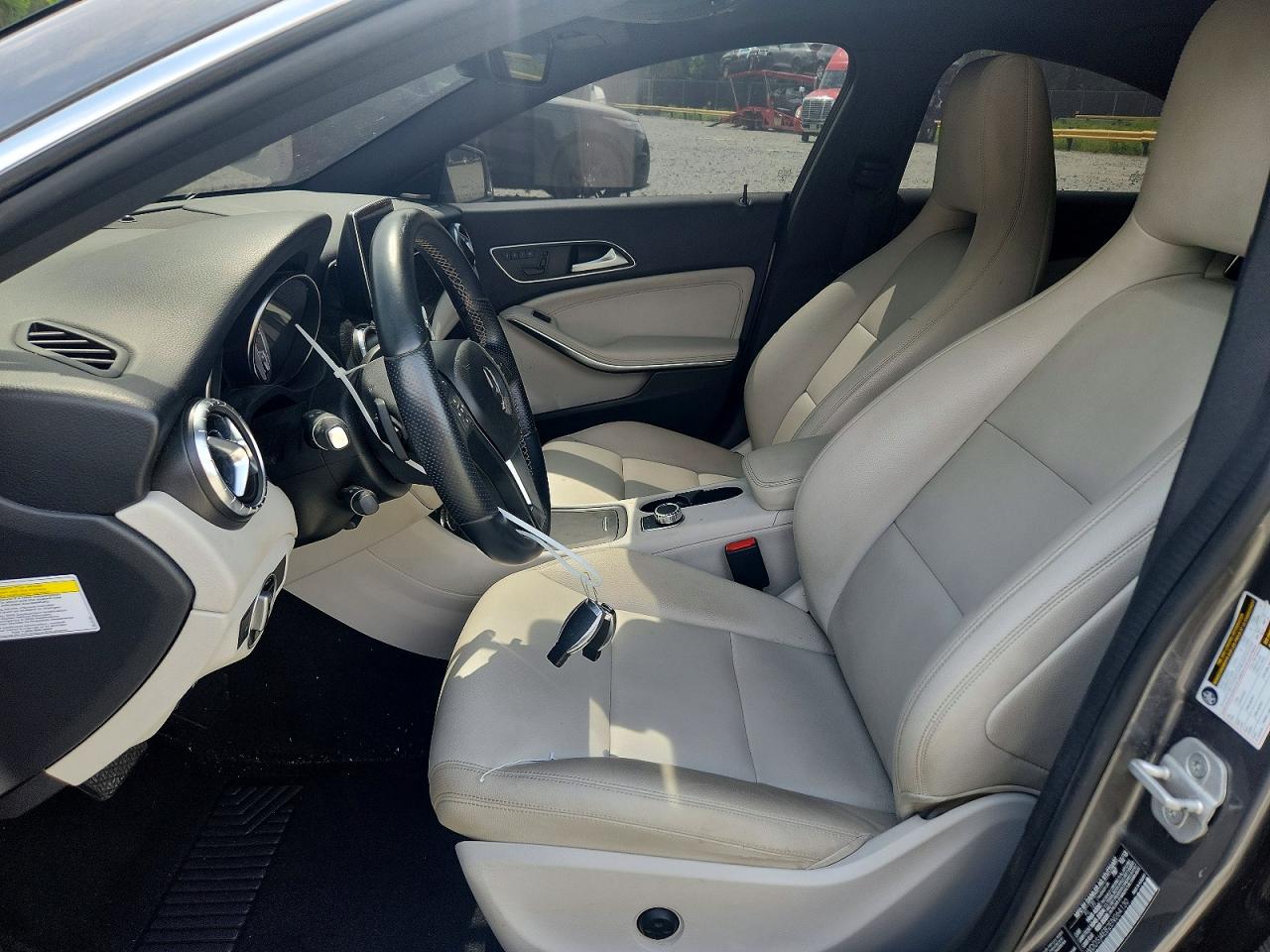 2014 Mercedes-benz Cla 250 Gray vin: WDDSJ4EB2EN064130