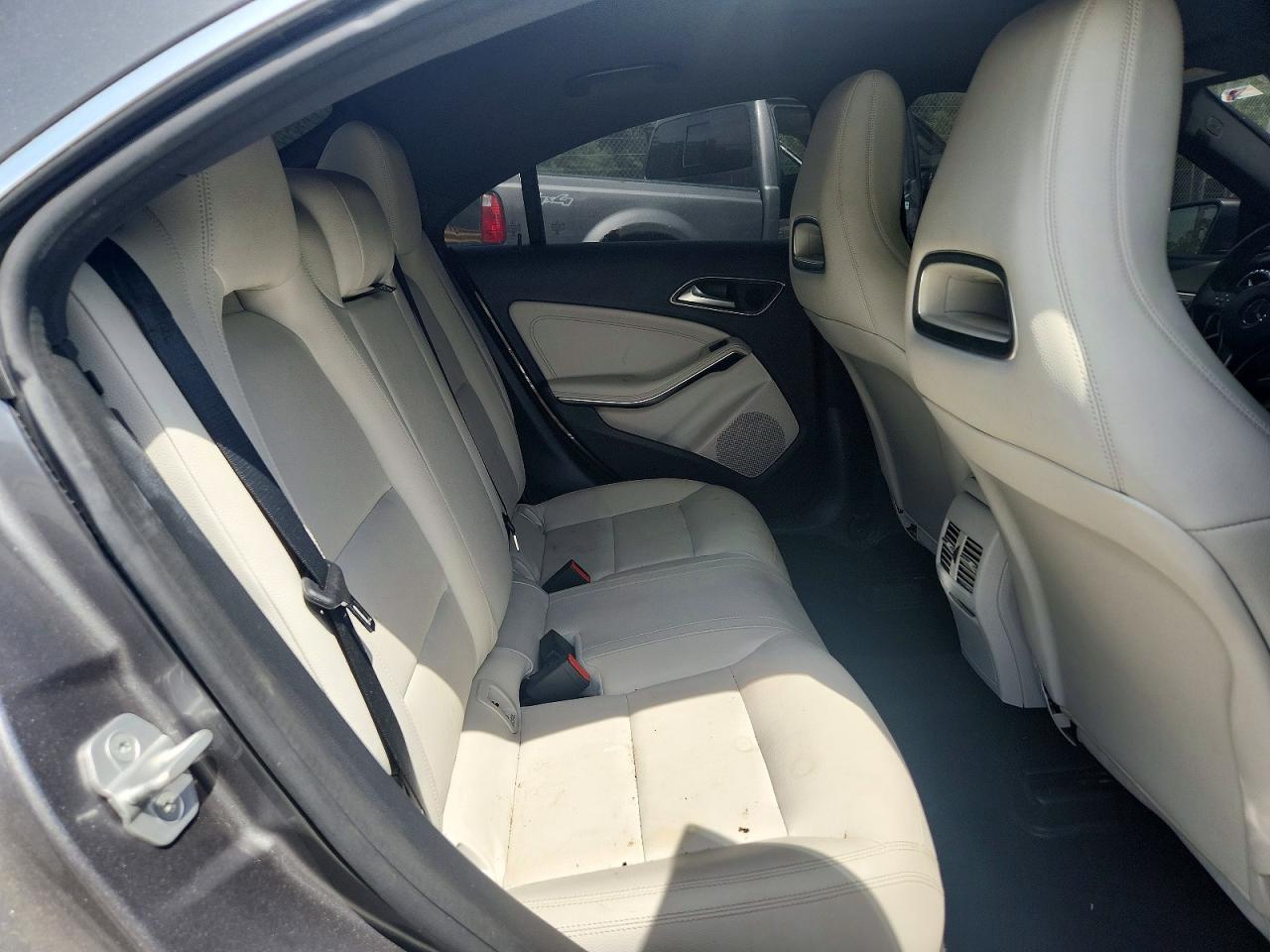 2014 Mercedes-benz Cla 250 Gray vin: WDDSJ4EB2EN064130