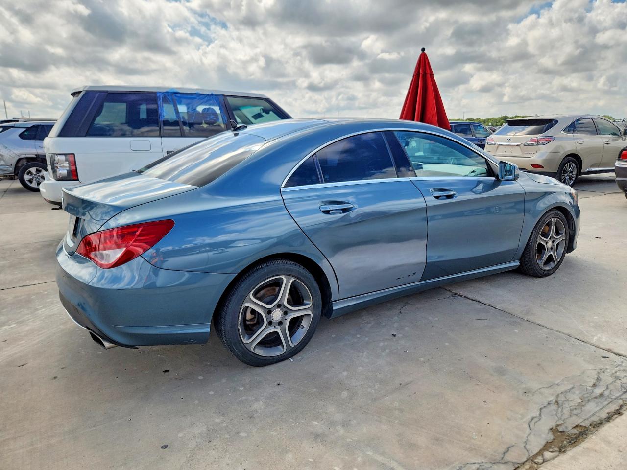 2014 Mercedes-benz Cla 250 Blue vin: WDDSJ4EB2EN064371