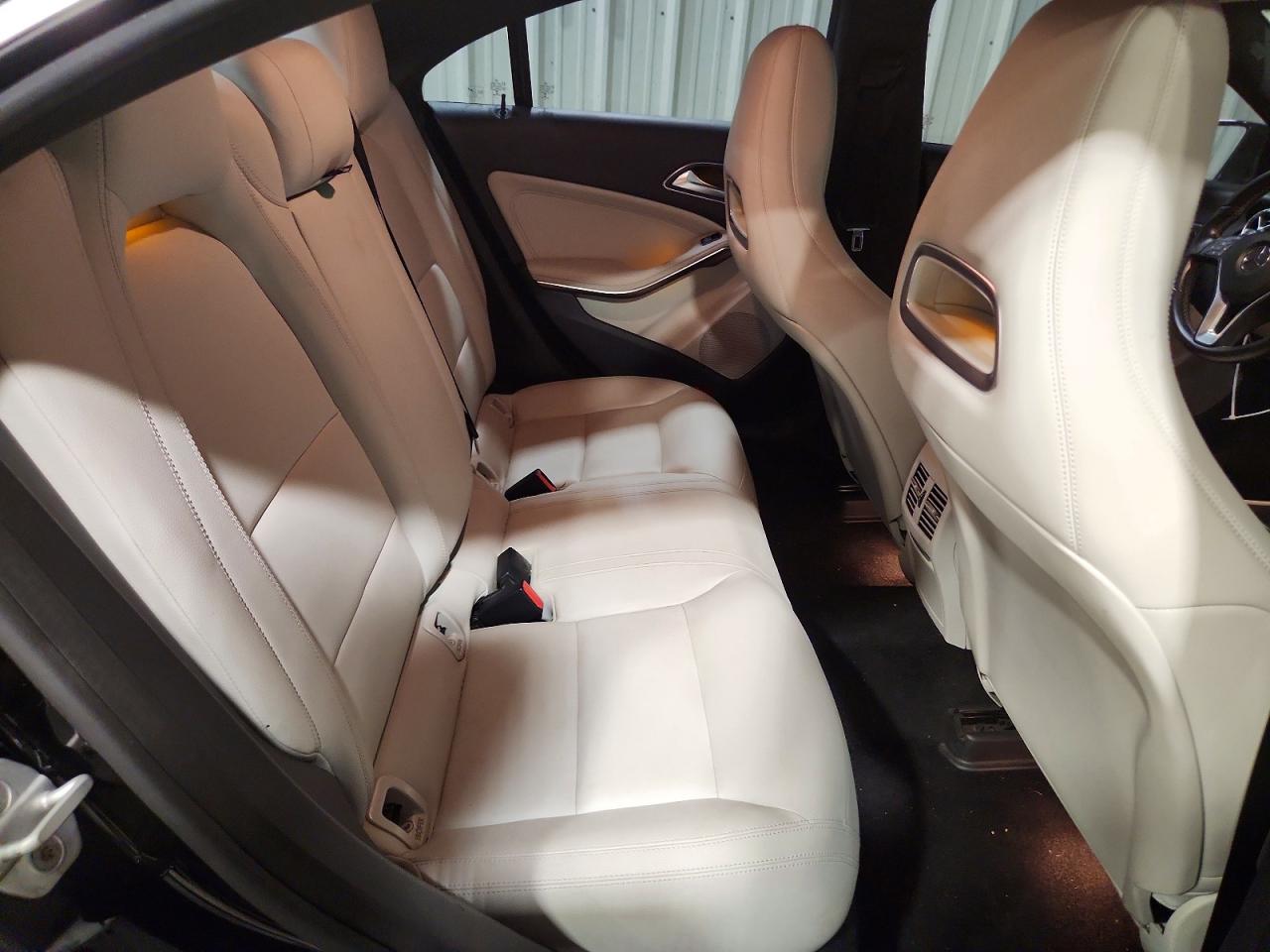 2014 Mercedes-benz Cla 250 Black vin: WDDSJ4EB2EN068419