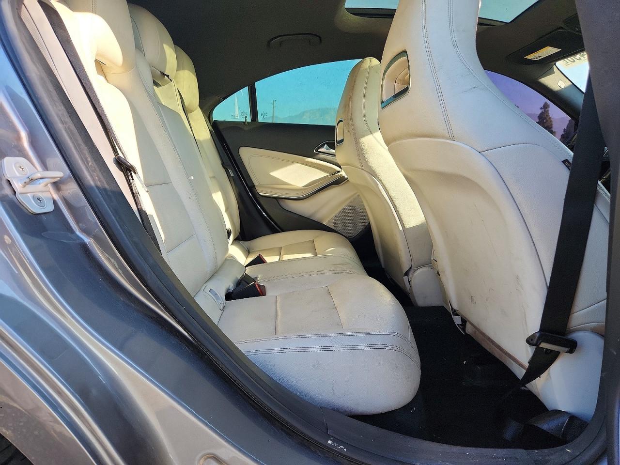 2014 Mercedes-benz Cla 250 Gray vin: WDDSJ4EB2EN140249