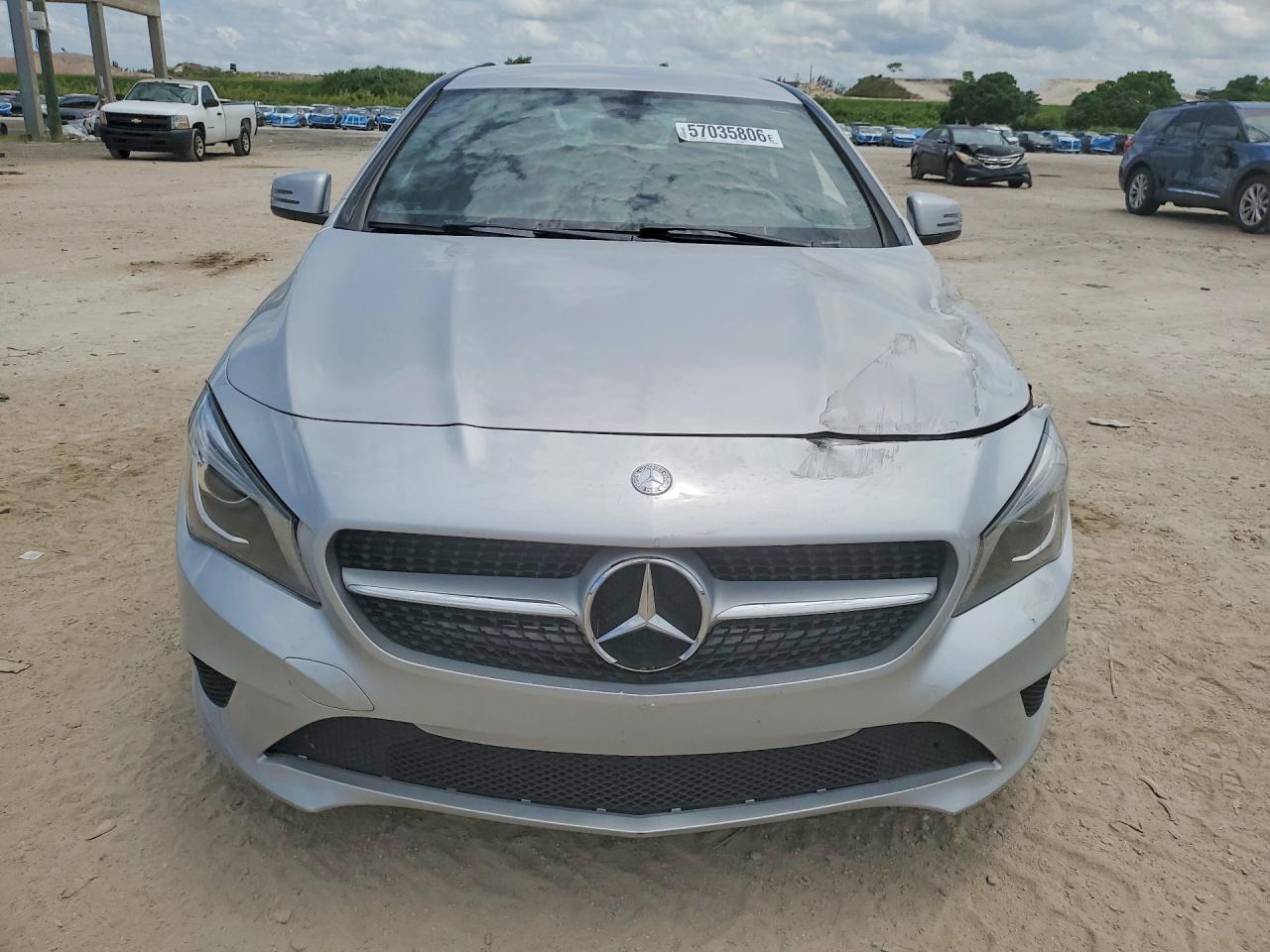 2014 Mercedes-benz Cla 250 Silver vin: WDDSJ4EB2EN156970