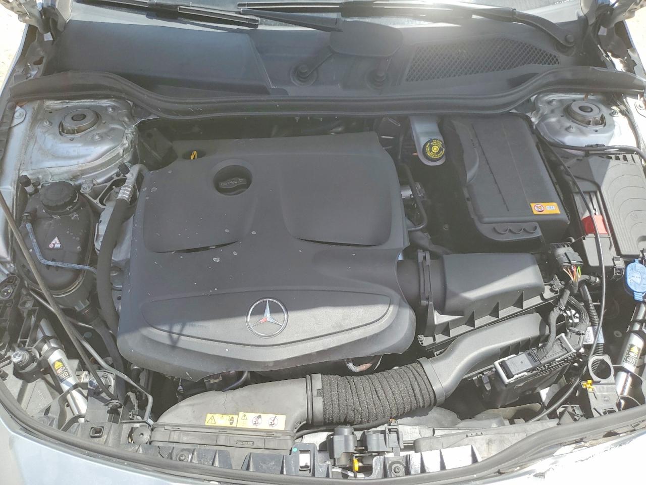 2014 Mercedes-benz Cla 250 Silver vin: WDDSJ4EB2EN156970