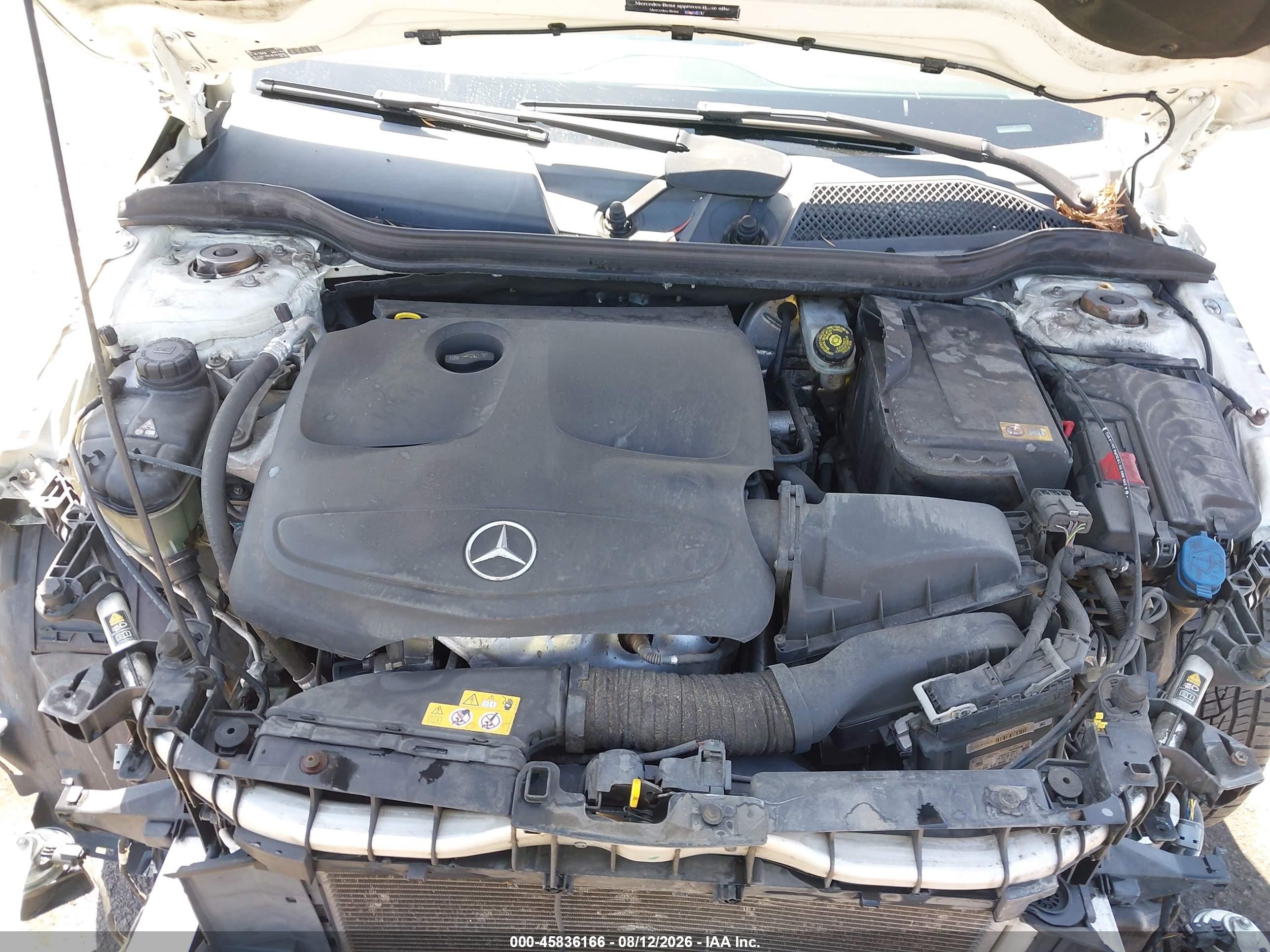 2014 Mercedes-benz Cla 250 Белый vin: WDDSJ4EB2EN157441