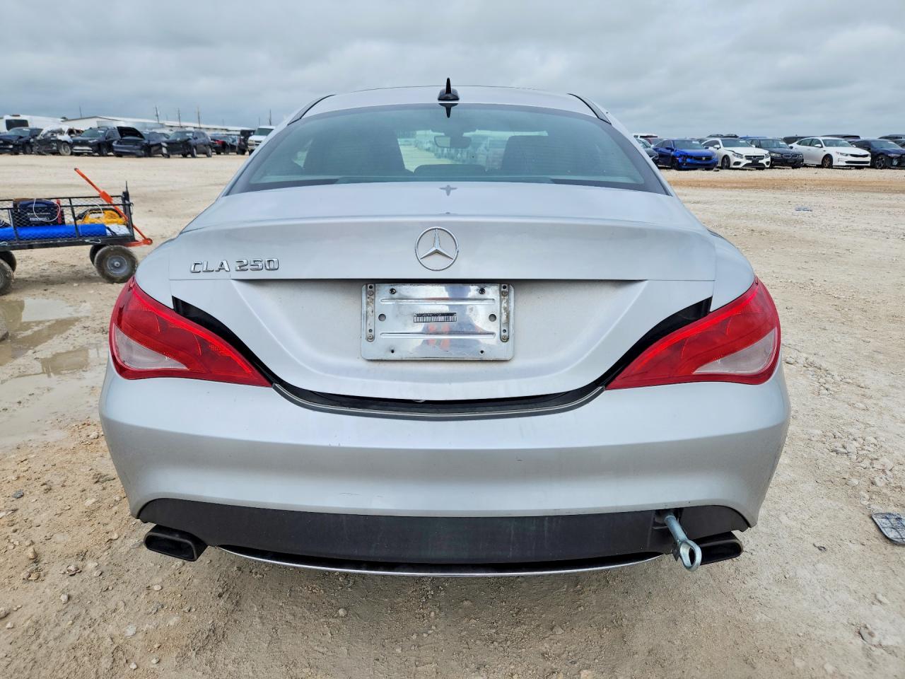 2015 Mercedes-benz Cla 250 Silver vin: WDDSJ4EB2FN177139