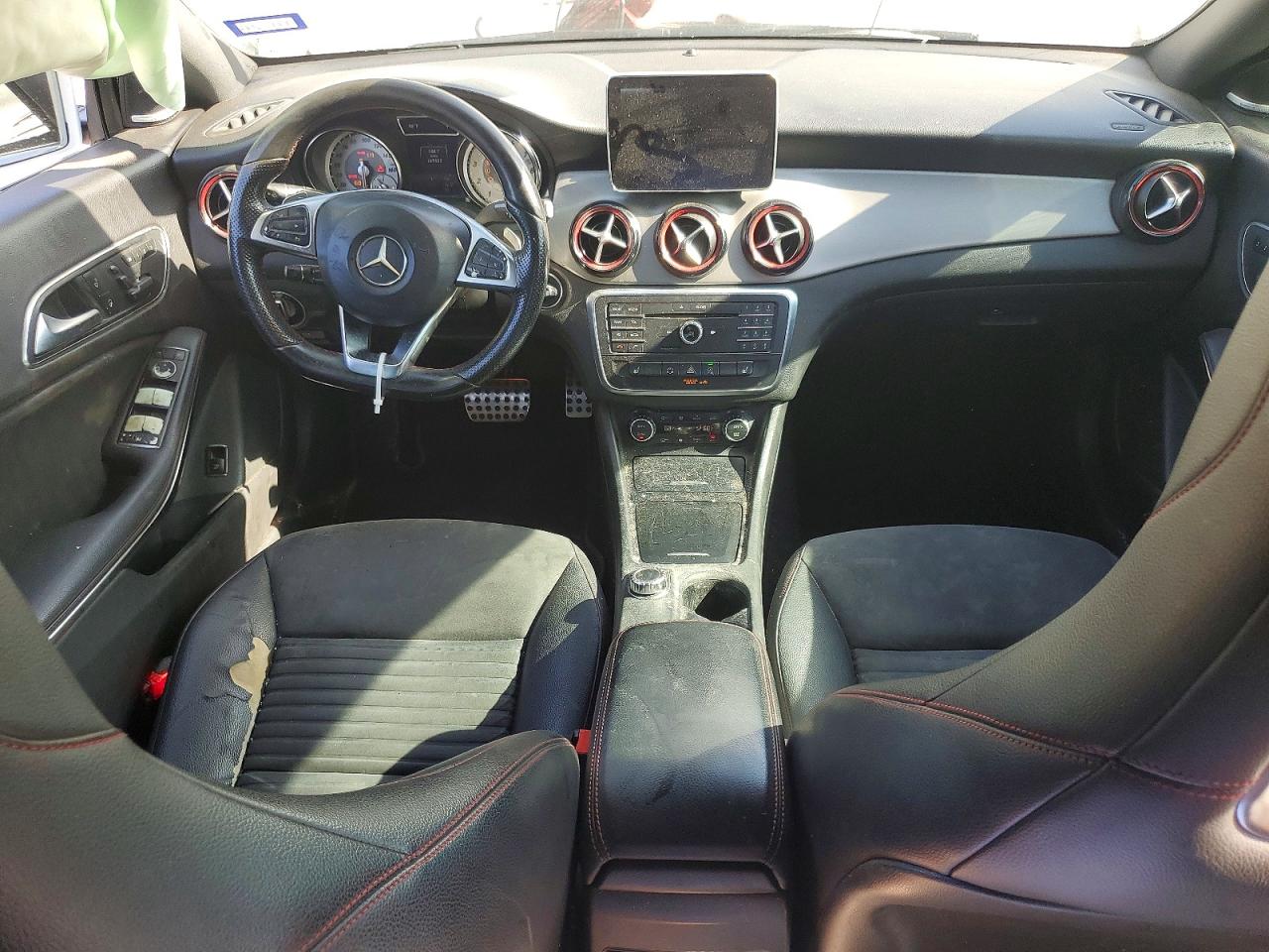 2015 Mercedes-benz Cla 250 Белый vin: WDDSJ4EB2FN179165