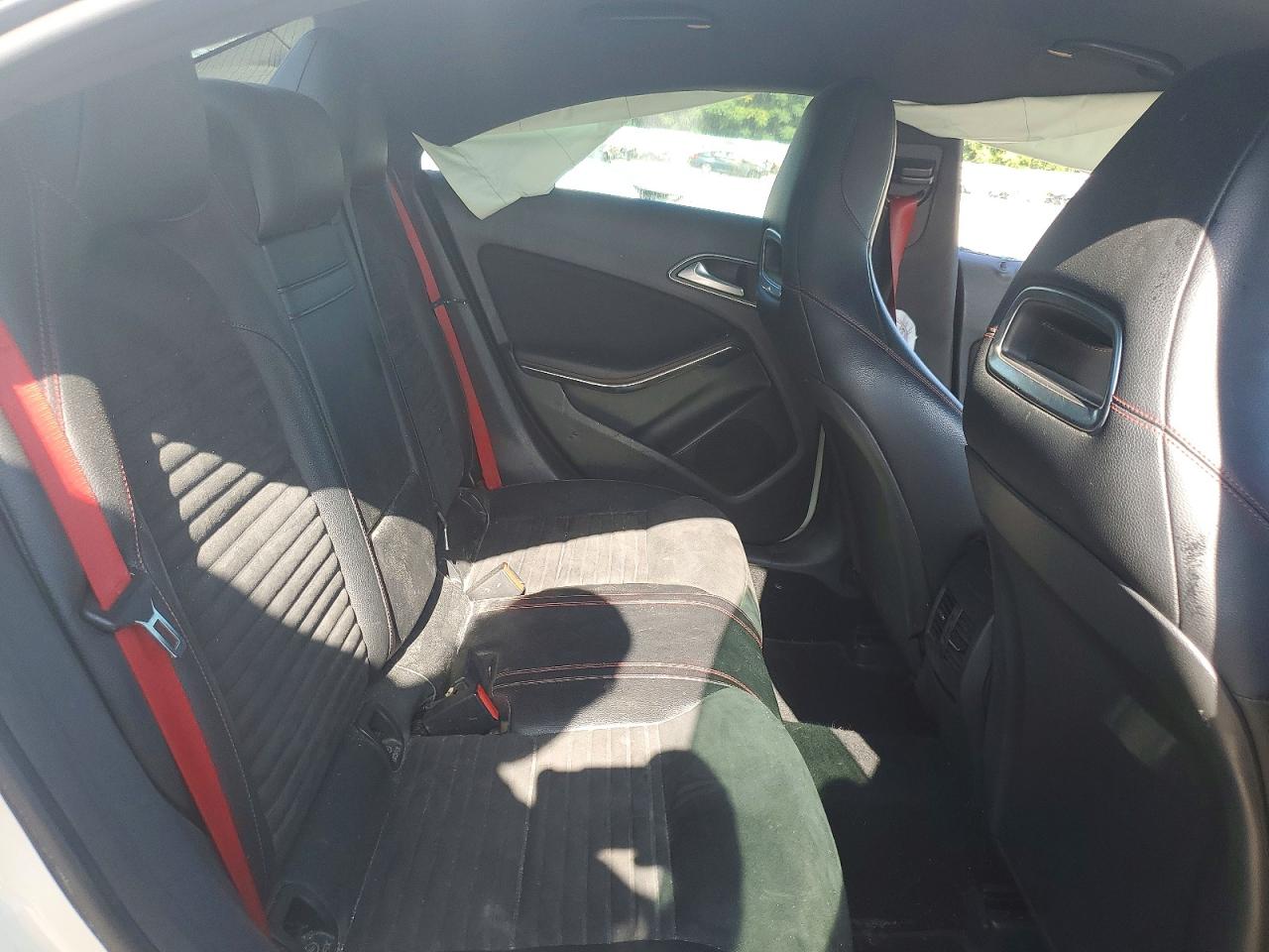 2015 Mercedes-benz Cla 250 Белый vin: WDDSJ4EB2FN179165