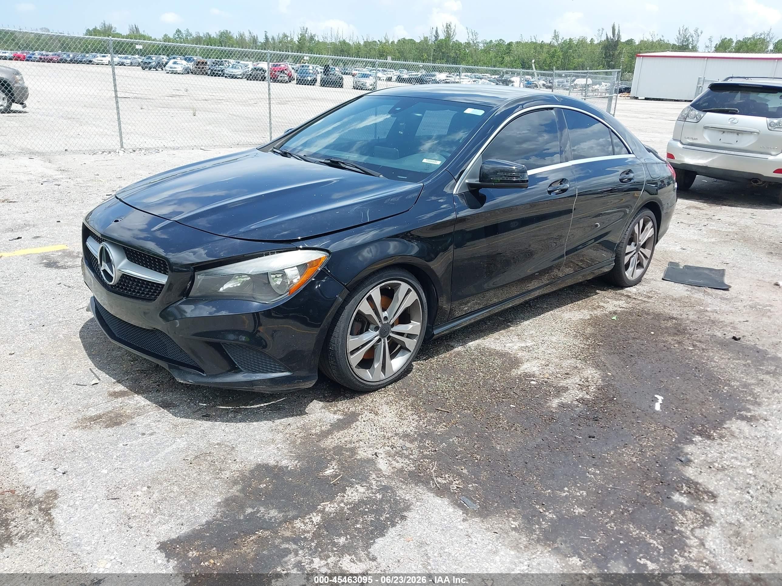 2015 Mercedes-benz Cla 250   Black vin: WDDSJ4EB2FN221043