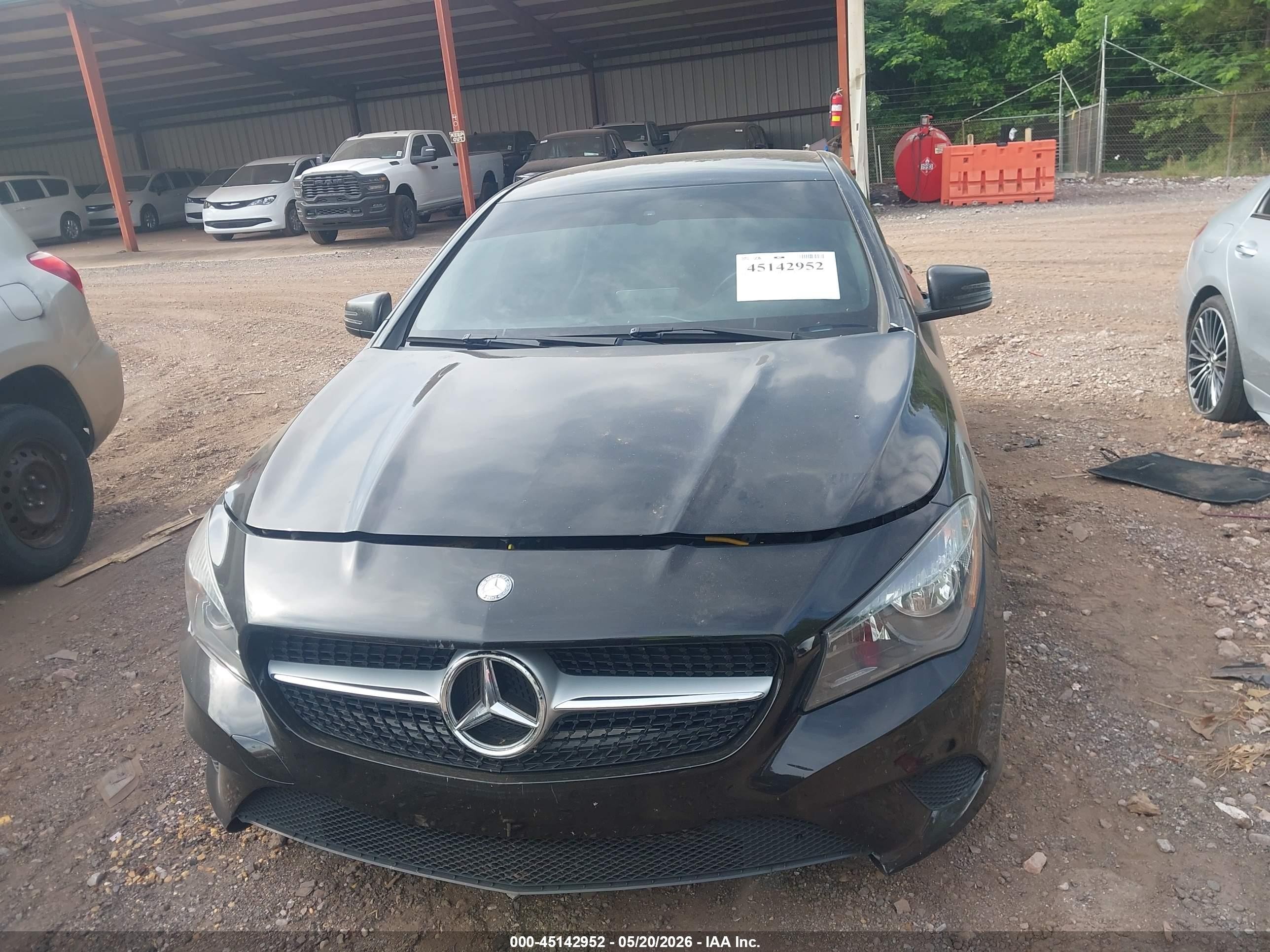 2015 Mercedes-benz Cla 250   Black vin: WDDSJ4EB2FN262692