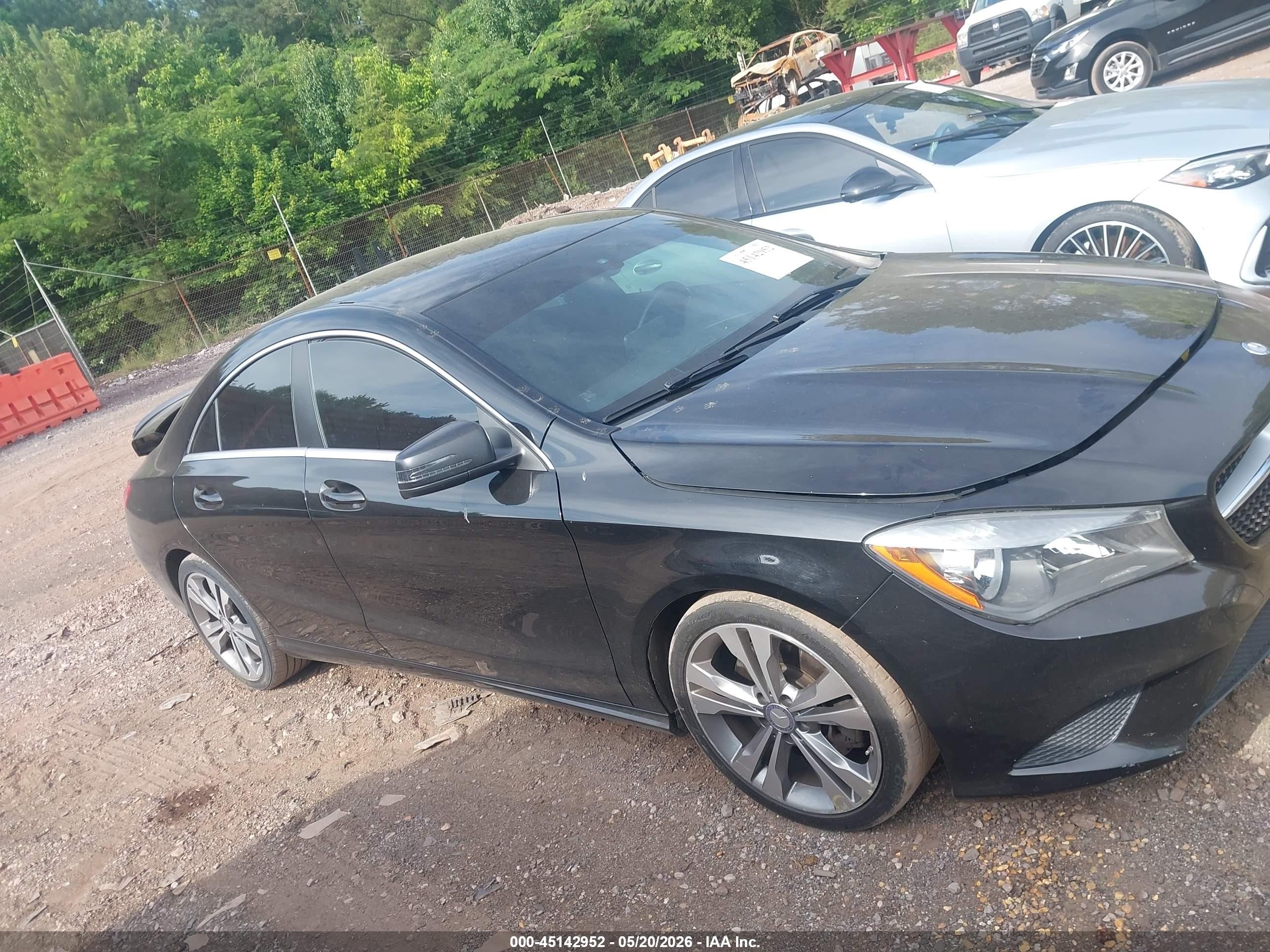 2015 Mercedes-benz Cla 250   Black vin: WDDSJ4EB2FN262692