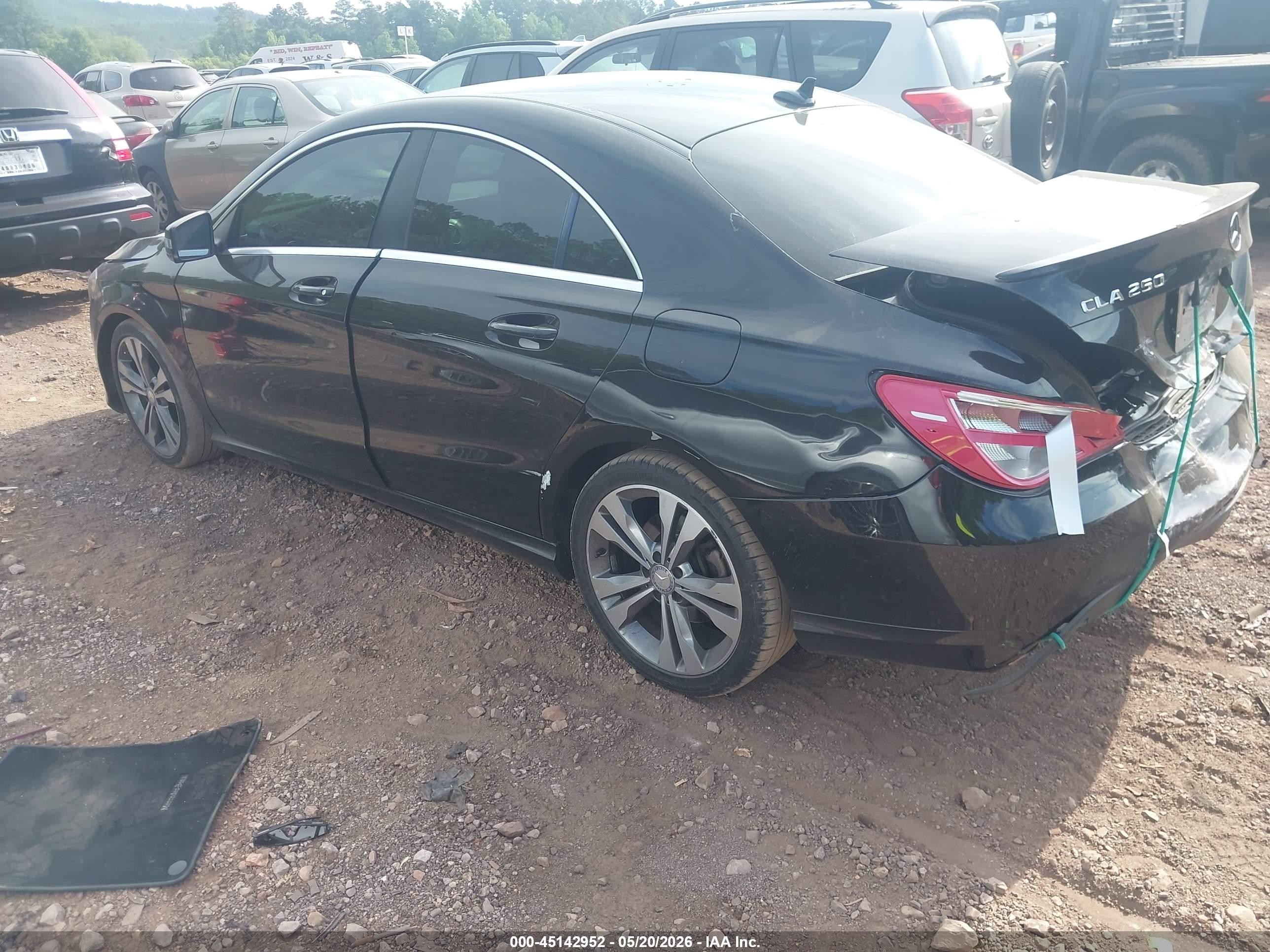 2015 Mercedes-benz Cla 250   Black vin: WDDSJ4EB2FN262692