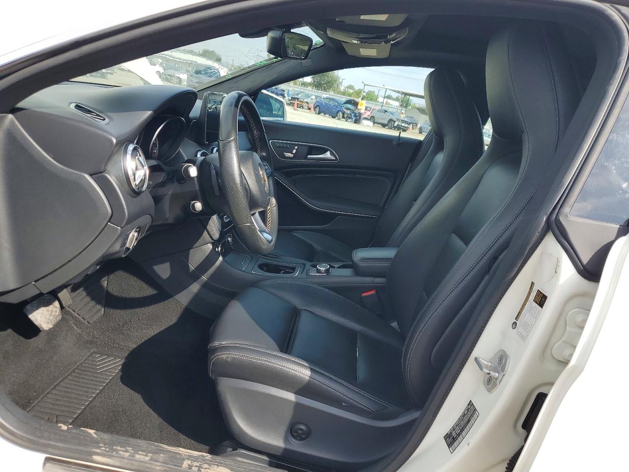 2018 Mercedes-benz Cla 250 White vin: WDDSJ4EB2JN566002