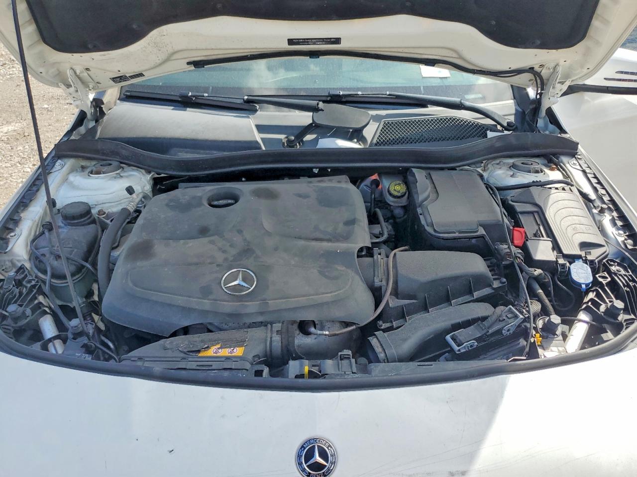 2019 Mercedes-benz Cla 250 White vin: WDDSJ4EB2KN729877