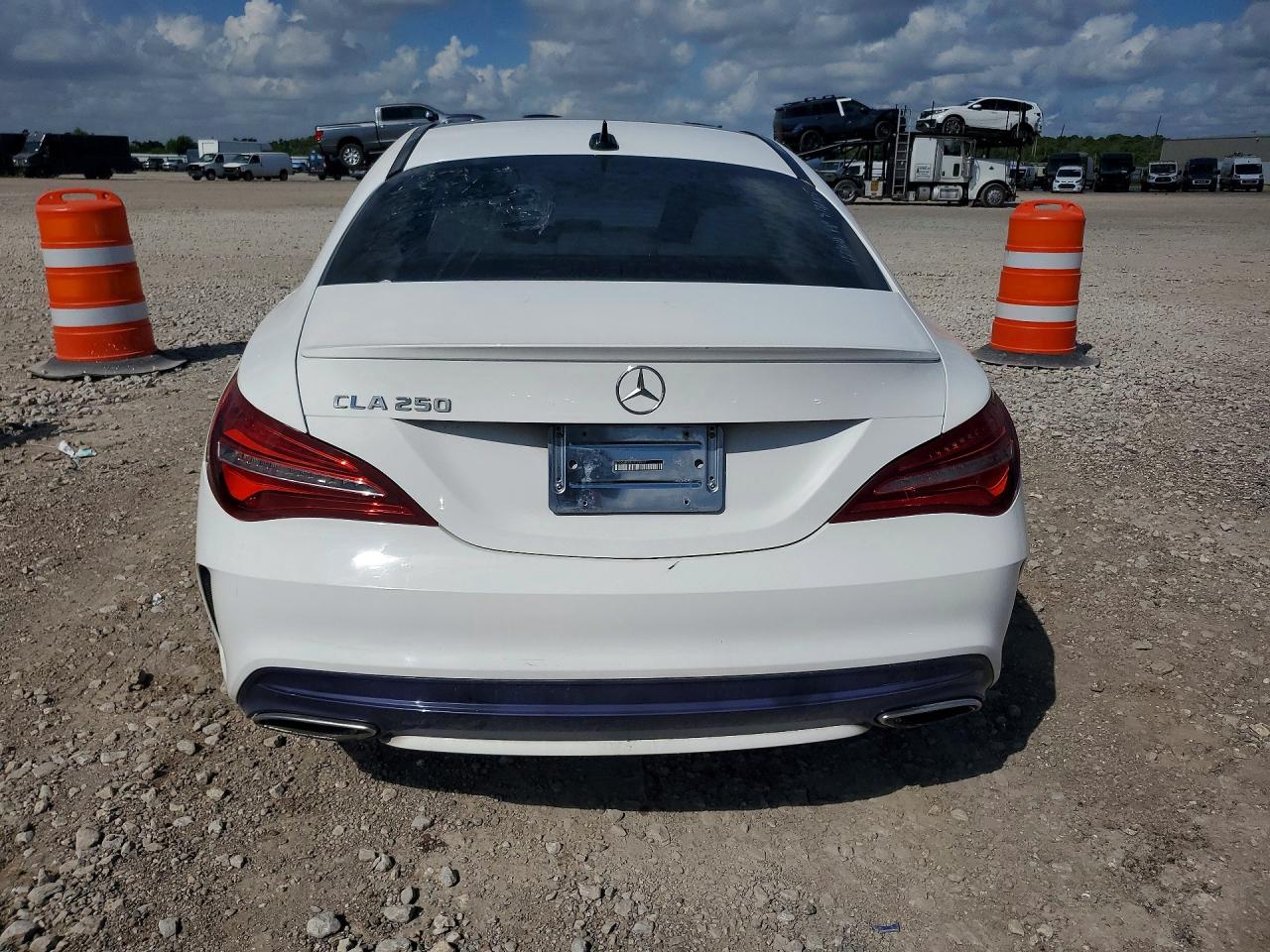 2019 Mercedes-benz Cla 250 White vin: WDDSJ4EB2KN729877