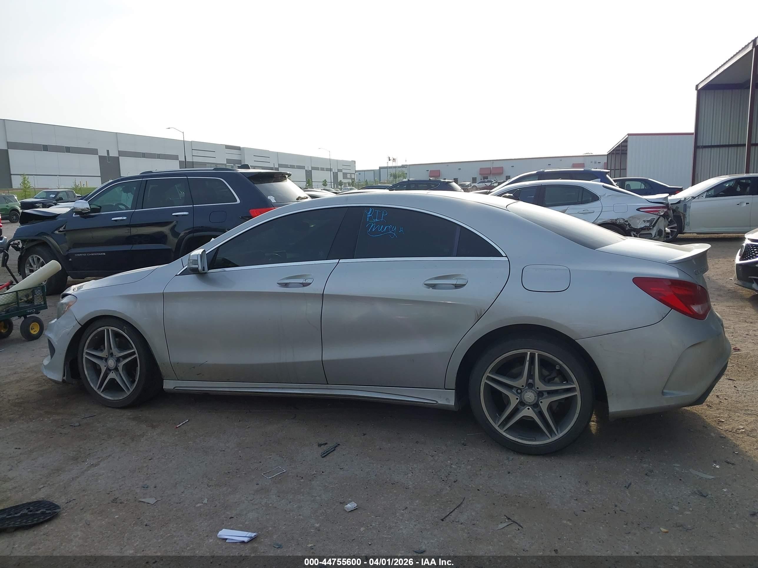 2014 Mercedes-benz Cla 250   Silver vin: WDDSJ4EB3EN049524