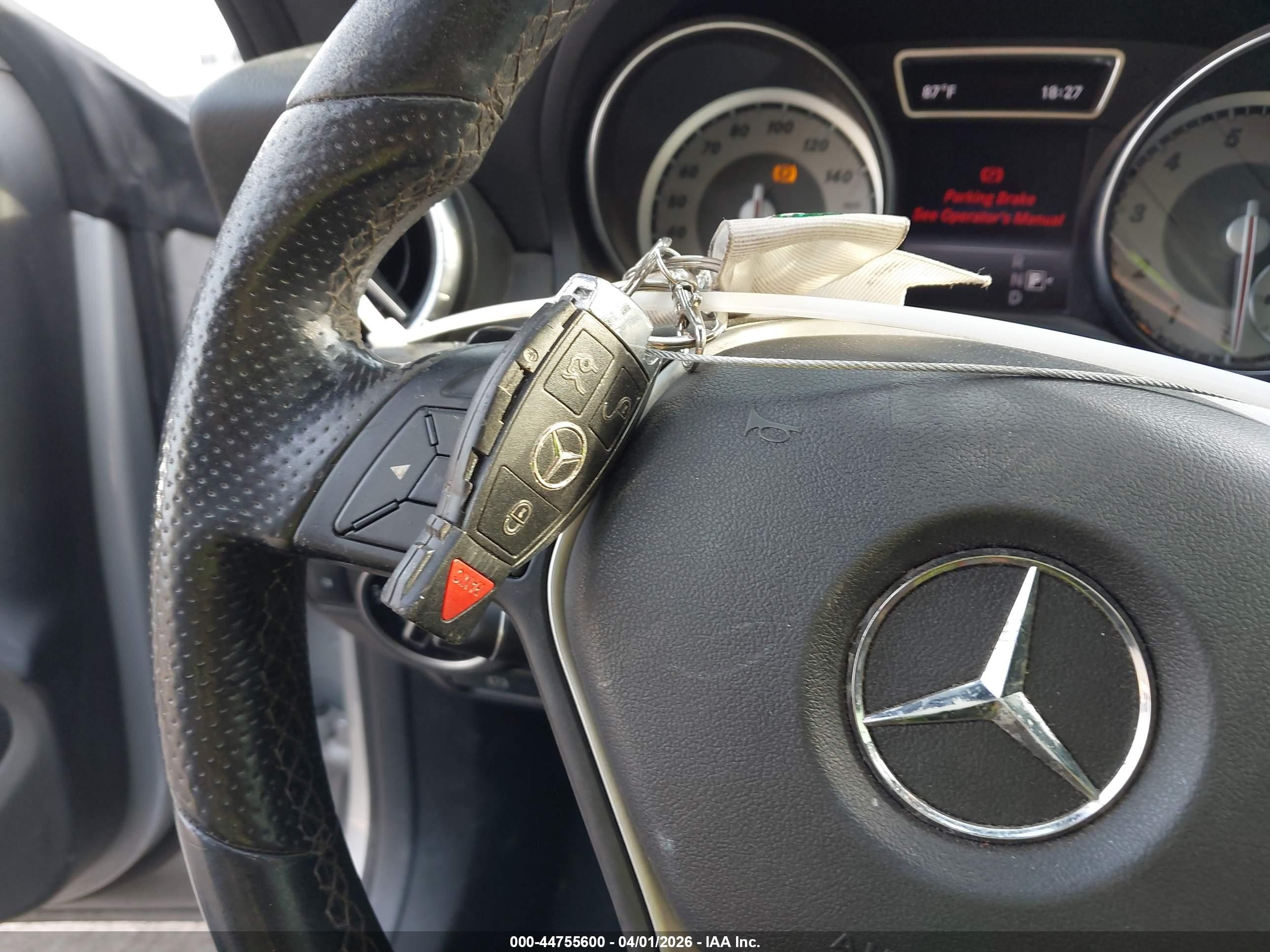 2014 Mercedes-benz Cla 250   Silver vin: WDDSJ4EB3EN049524