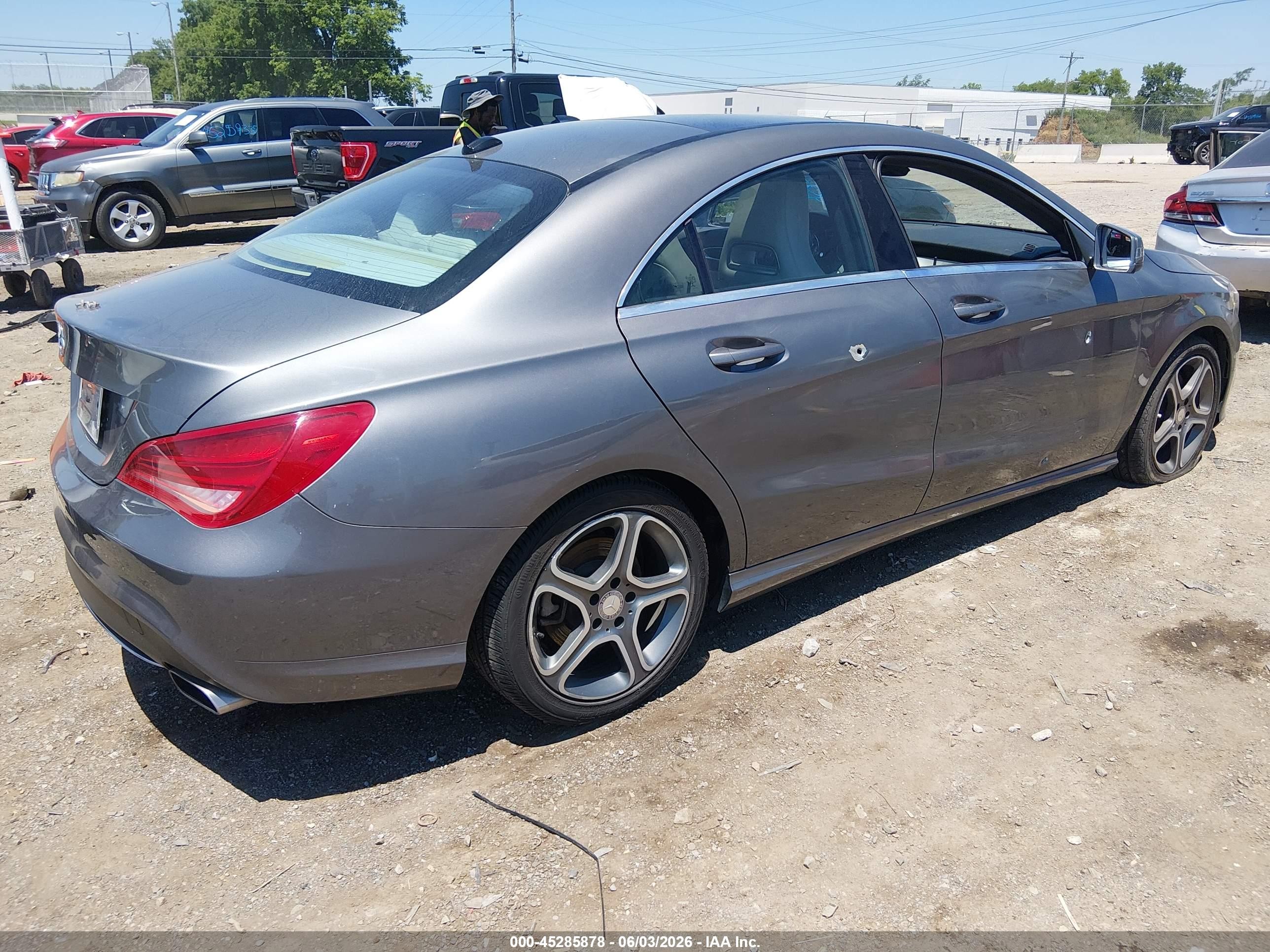 2014 Mercedes-benz Cla 250   Gray vin: WDDSJ4EB3EN054531