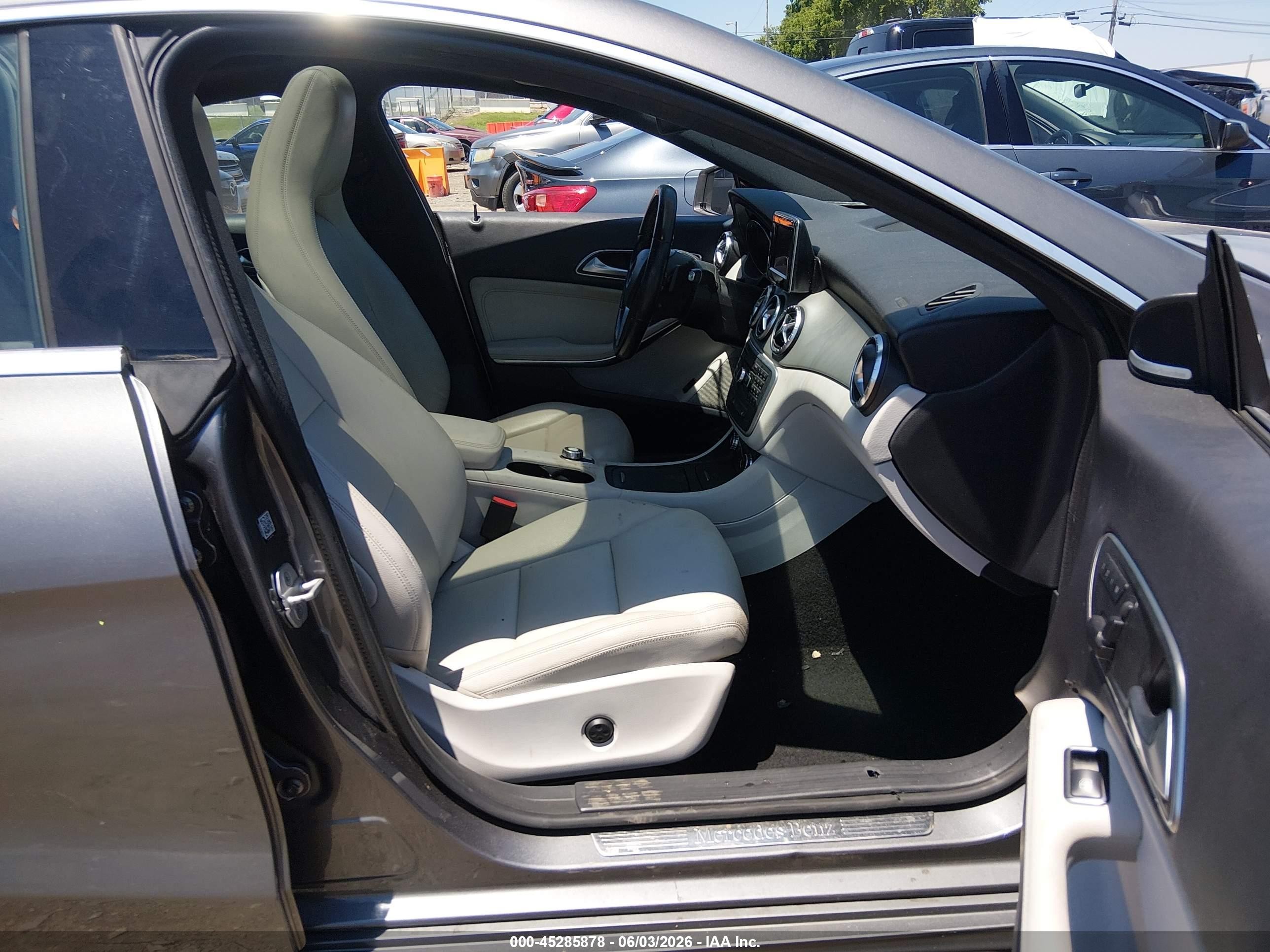 2014 Mercedes-benz Cla 250   Gray vin: WDDSJ4EB3EN054531