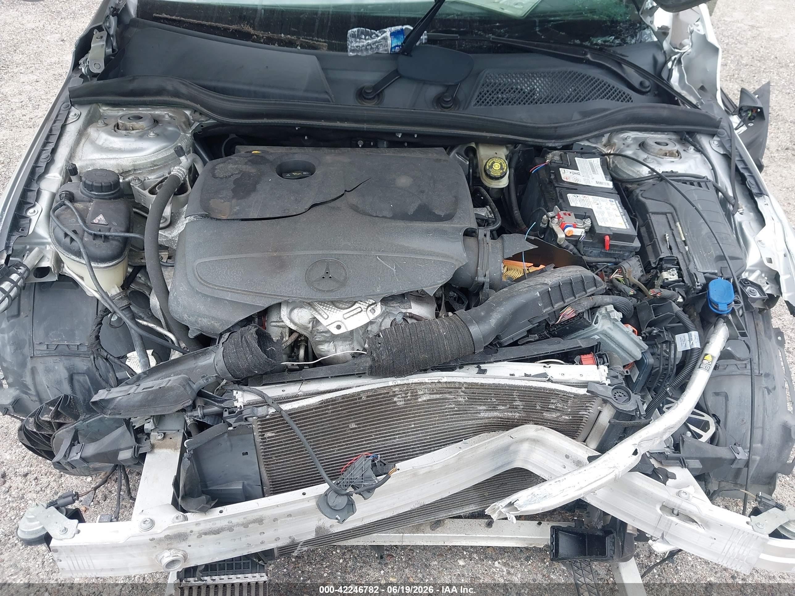 2014 Mercedes-benz Cla 250 Silver vin: WDDSJ4EB3EN066307
