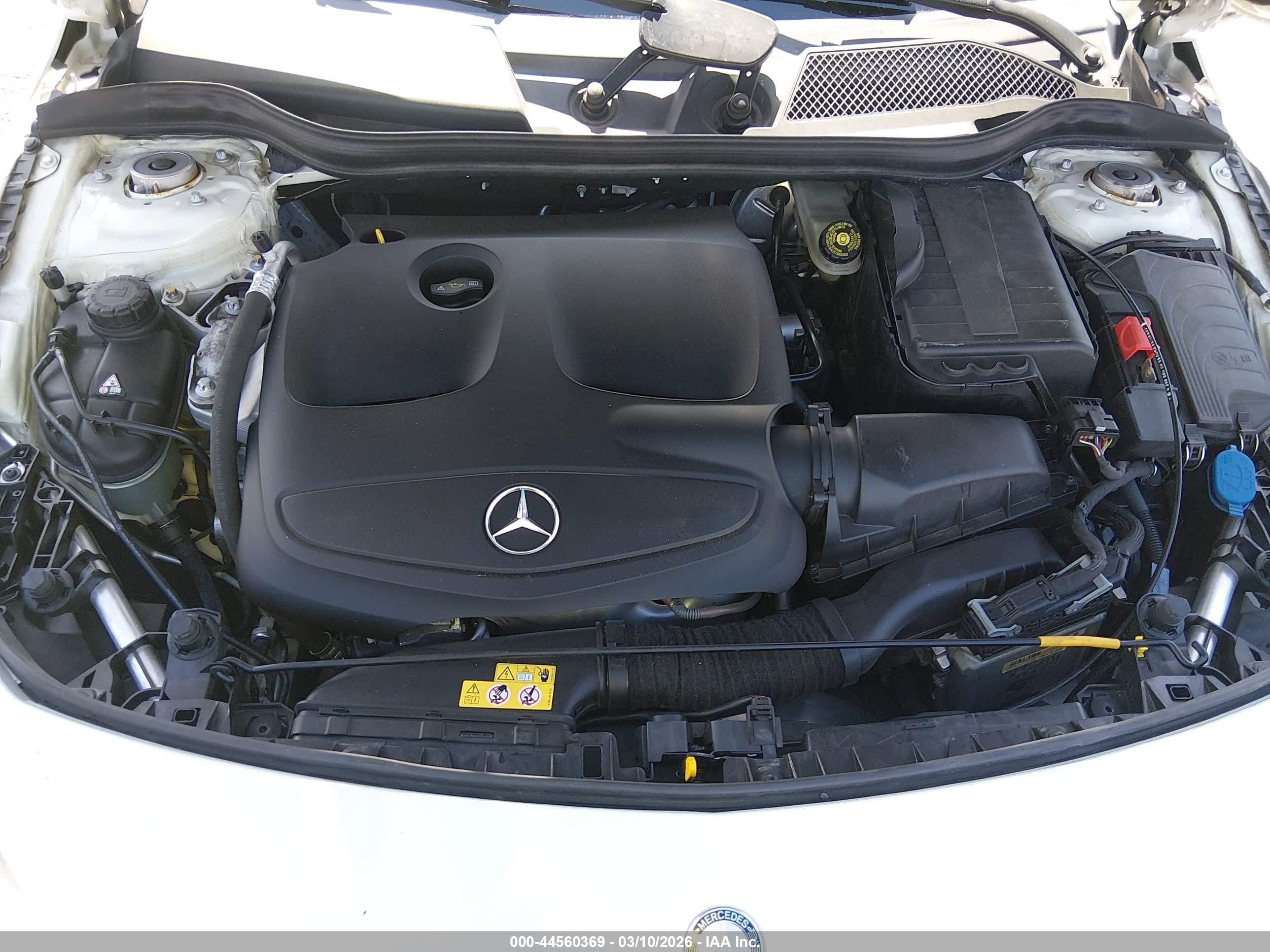 2014 Mercedes-benz Cla 250 Белый vin: WDDSJ4EB3EN103596