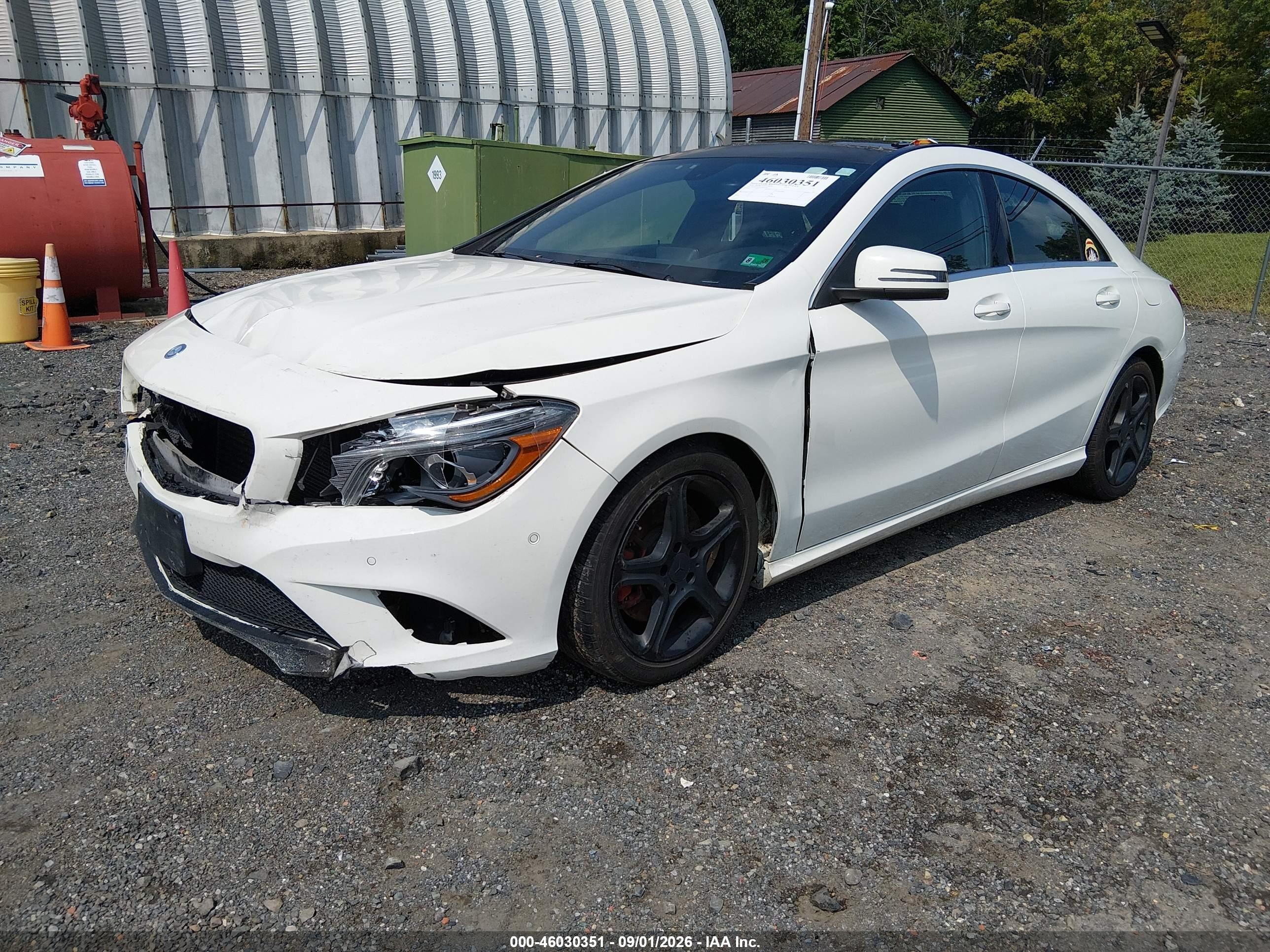 2014 Mercedes-benz Cla 250 White vin: WDDSJ4EB3EN105140